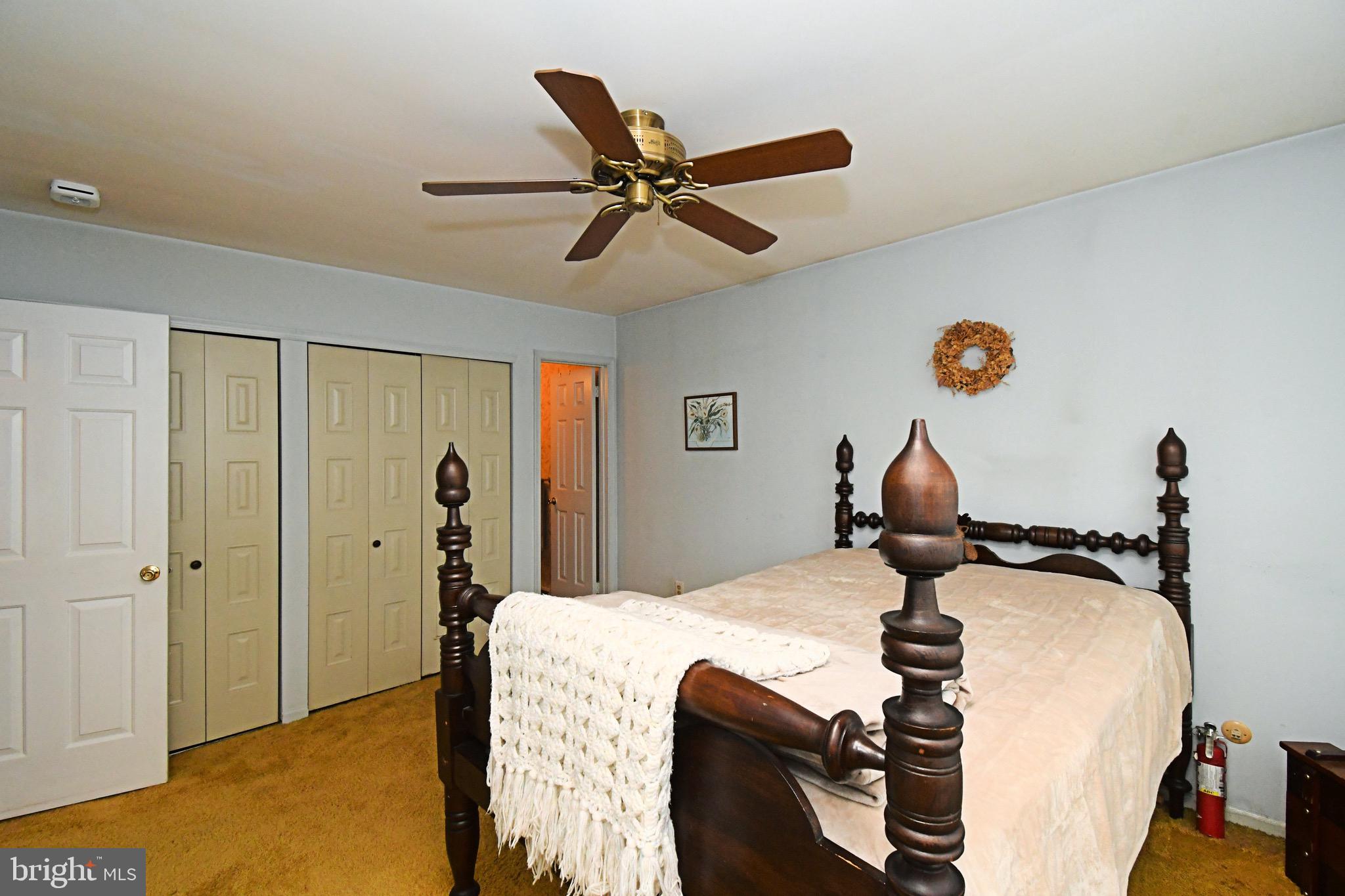 ROCKY MDWS - Residential