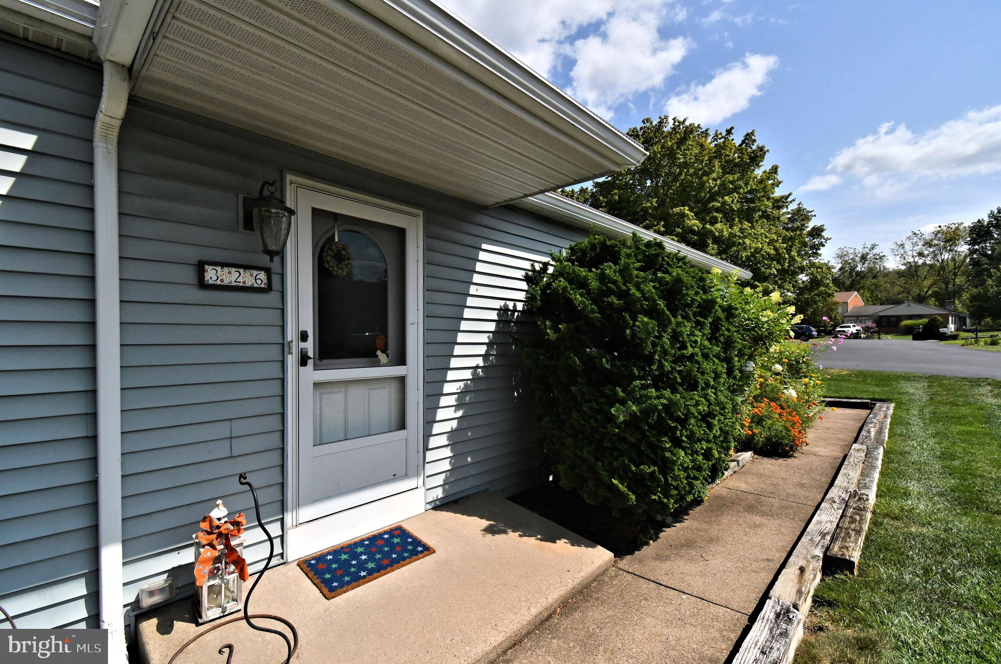 ROCKY MDWS - Residential