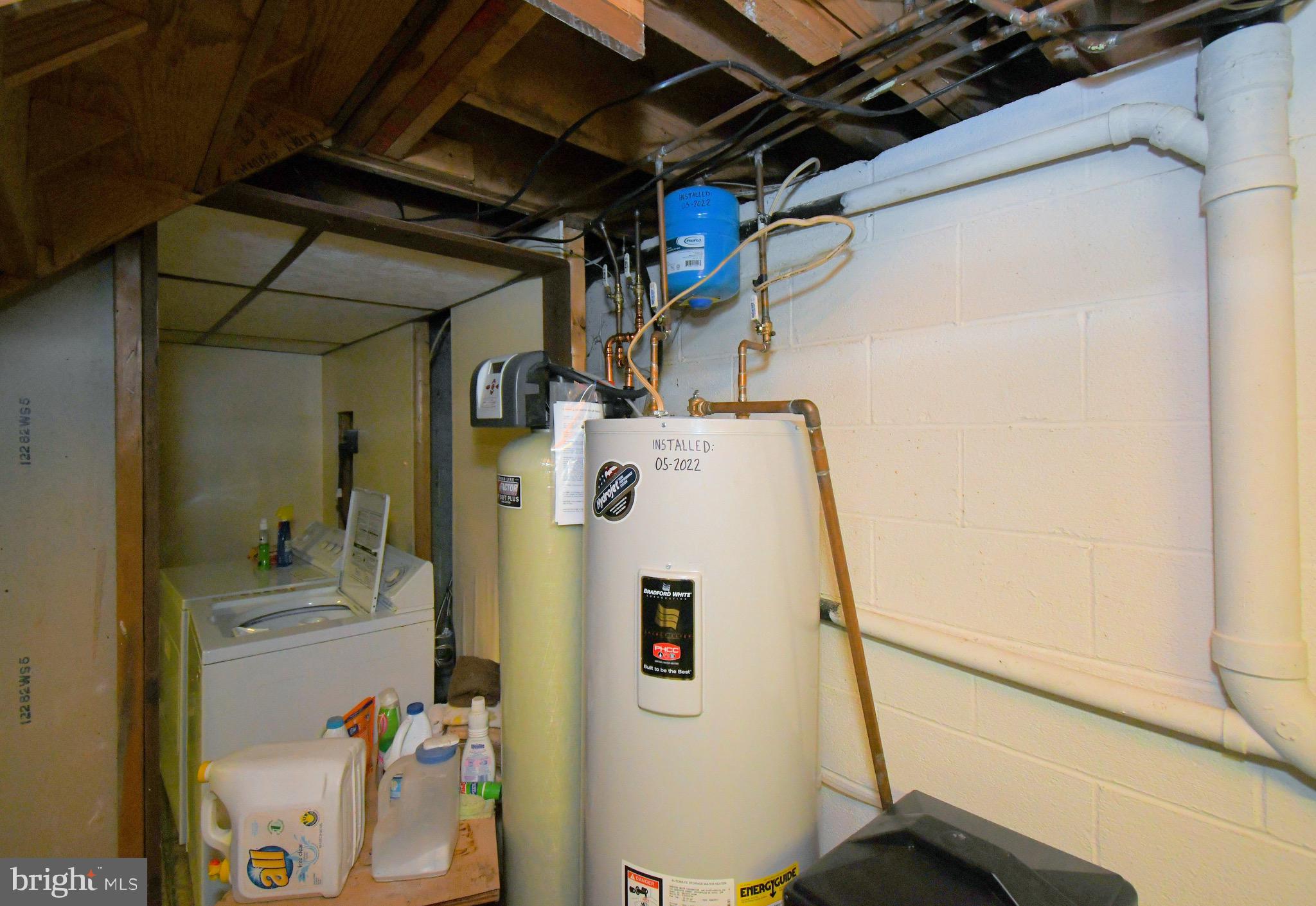 ROCKY MDWS - Residential