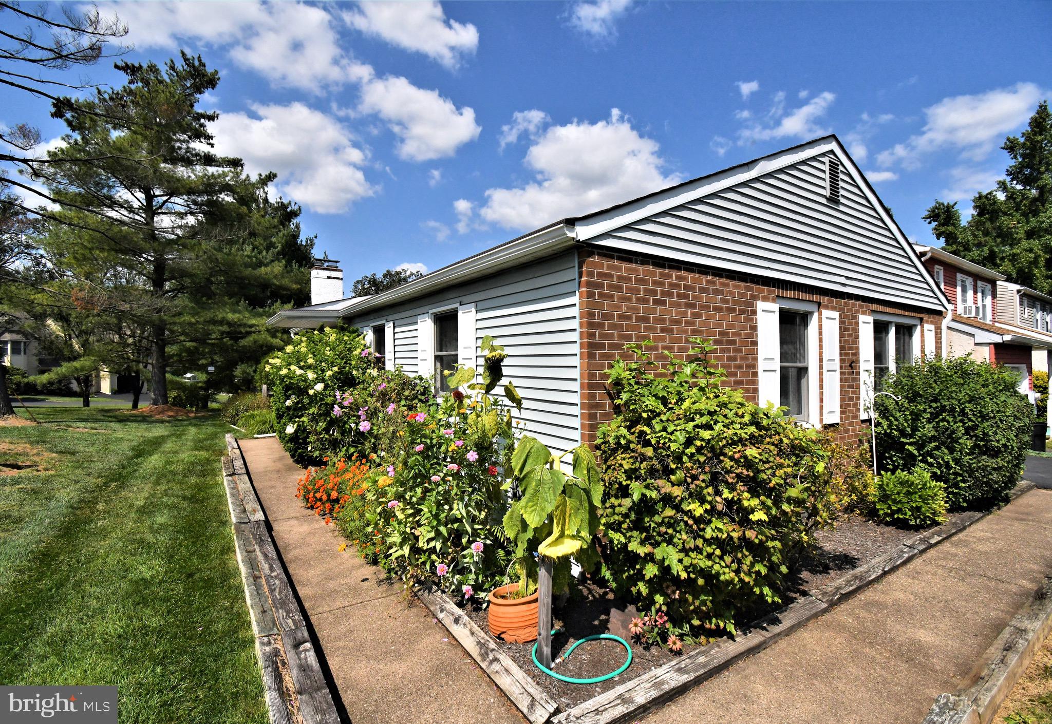 ROCKY MDWS - Residential