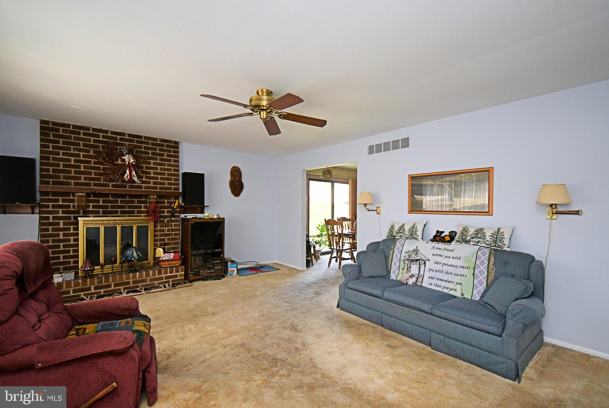 ROCKY MDWS - Residential