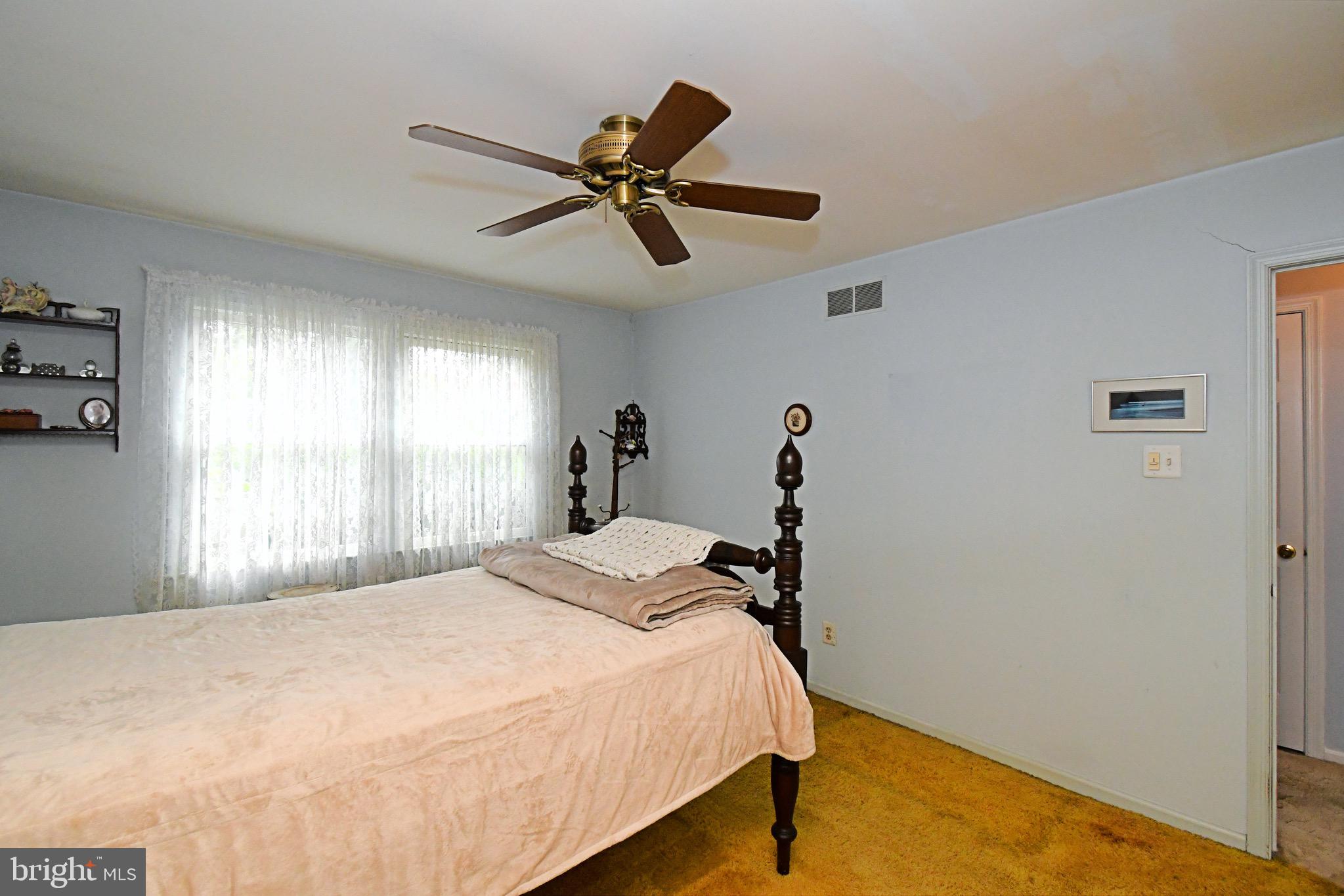 ROCKY MDWS - Residential