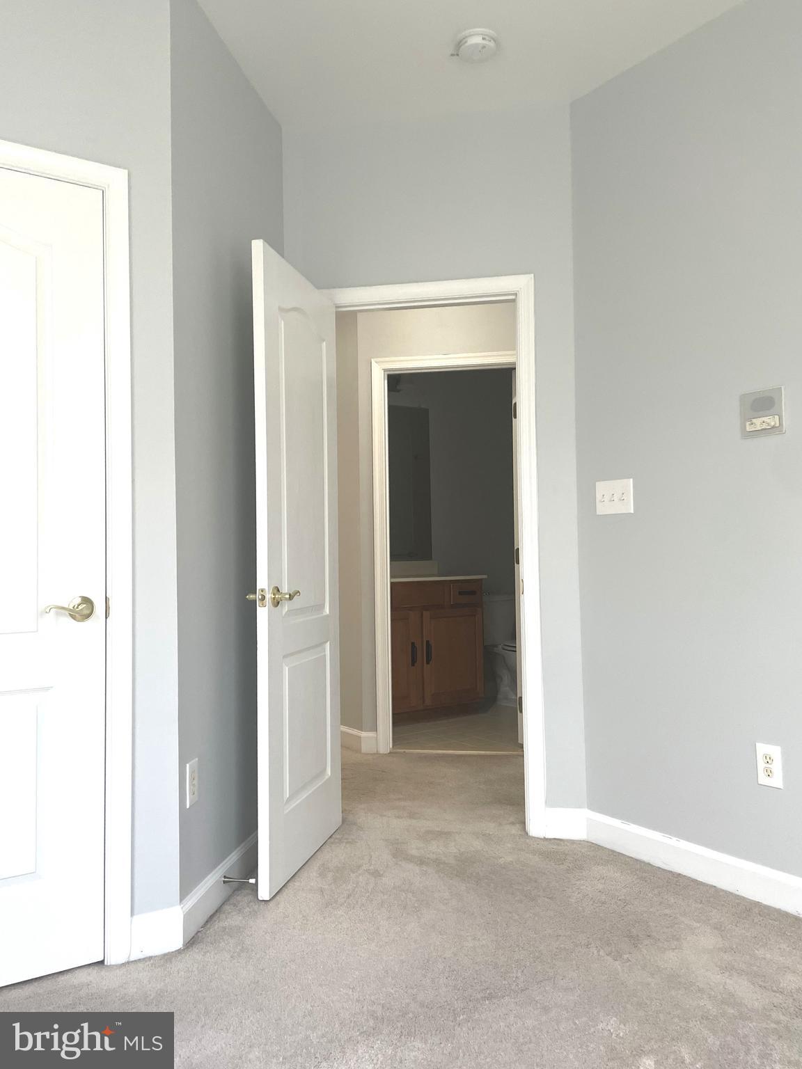 TOWN CENTER AT CAMP SPRINGS - Residential Lease