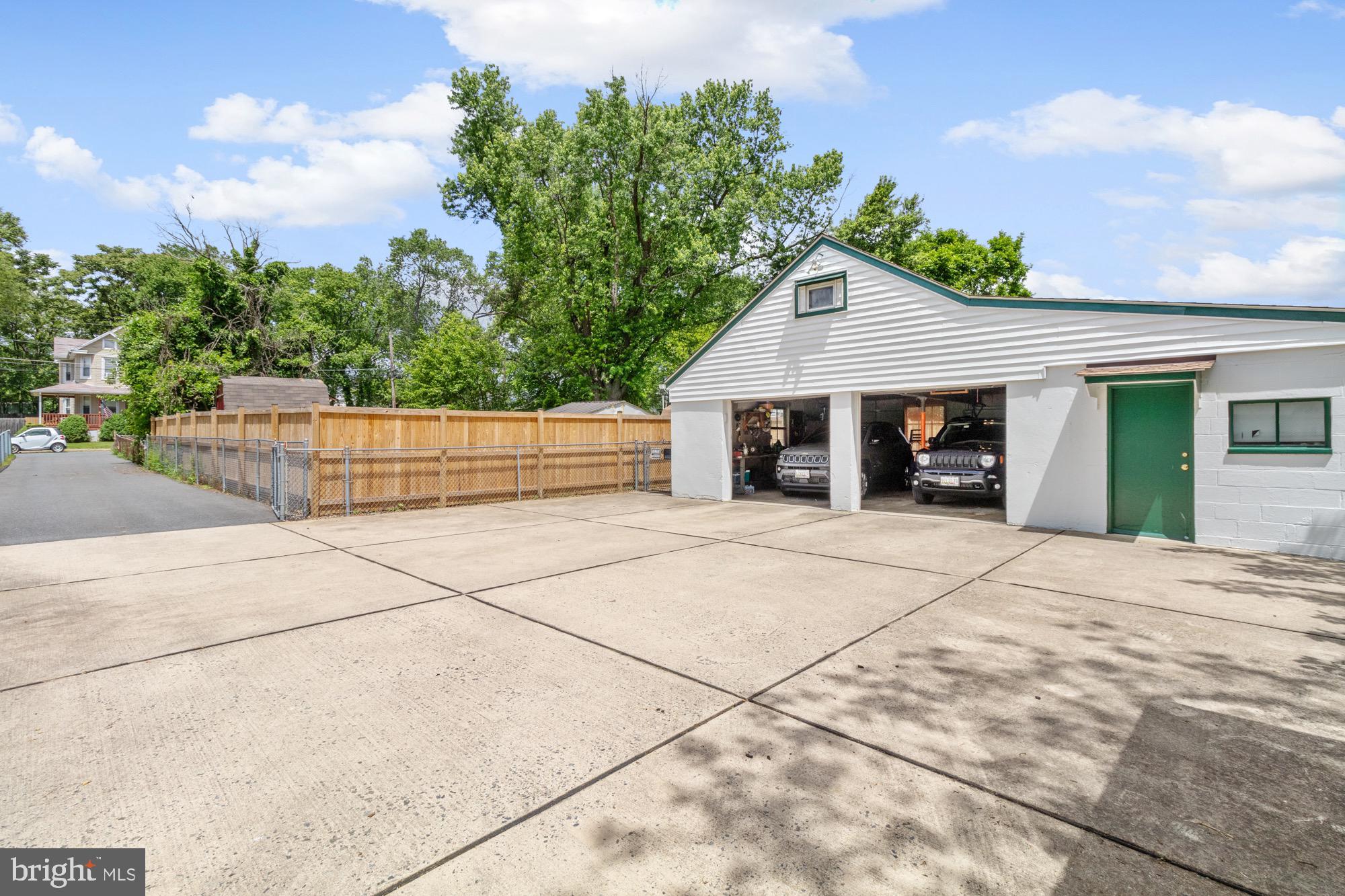 OVERLEA - Residential