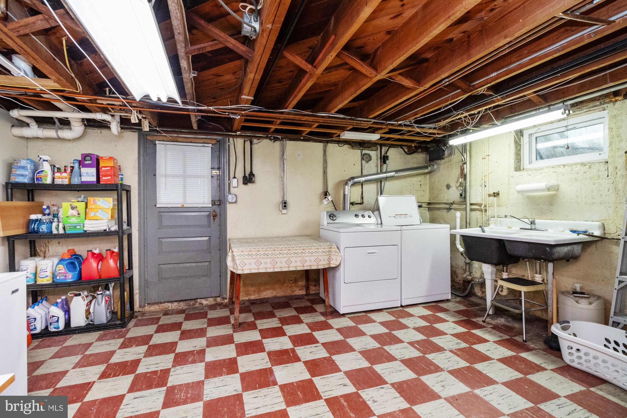 OVERLEA - Residential