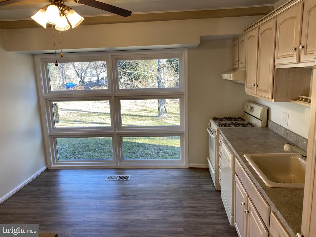 TEMPLE TERRACE - Residential