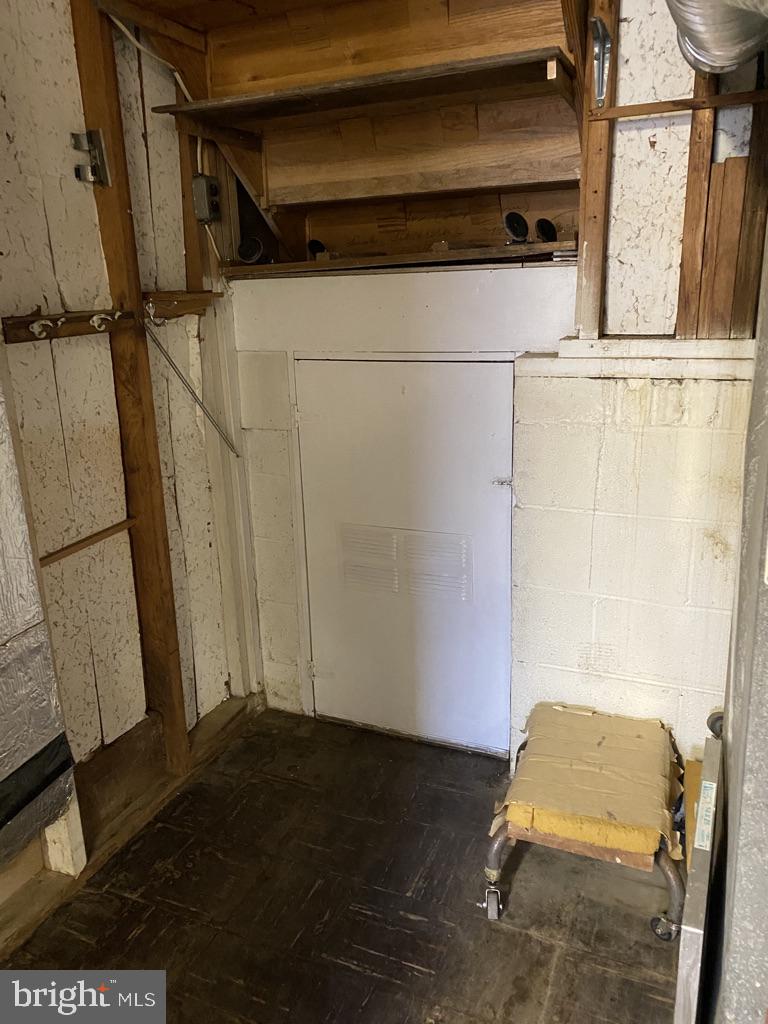 TEMPLE TERRACE - Residential