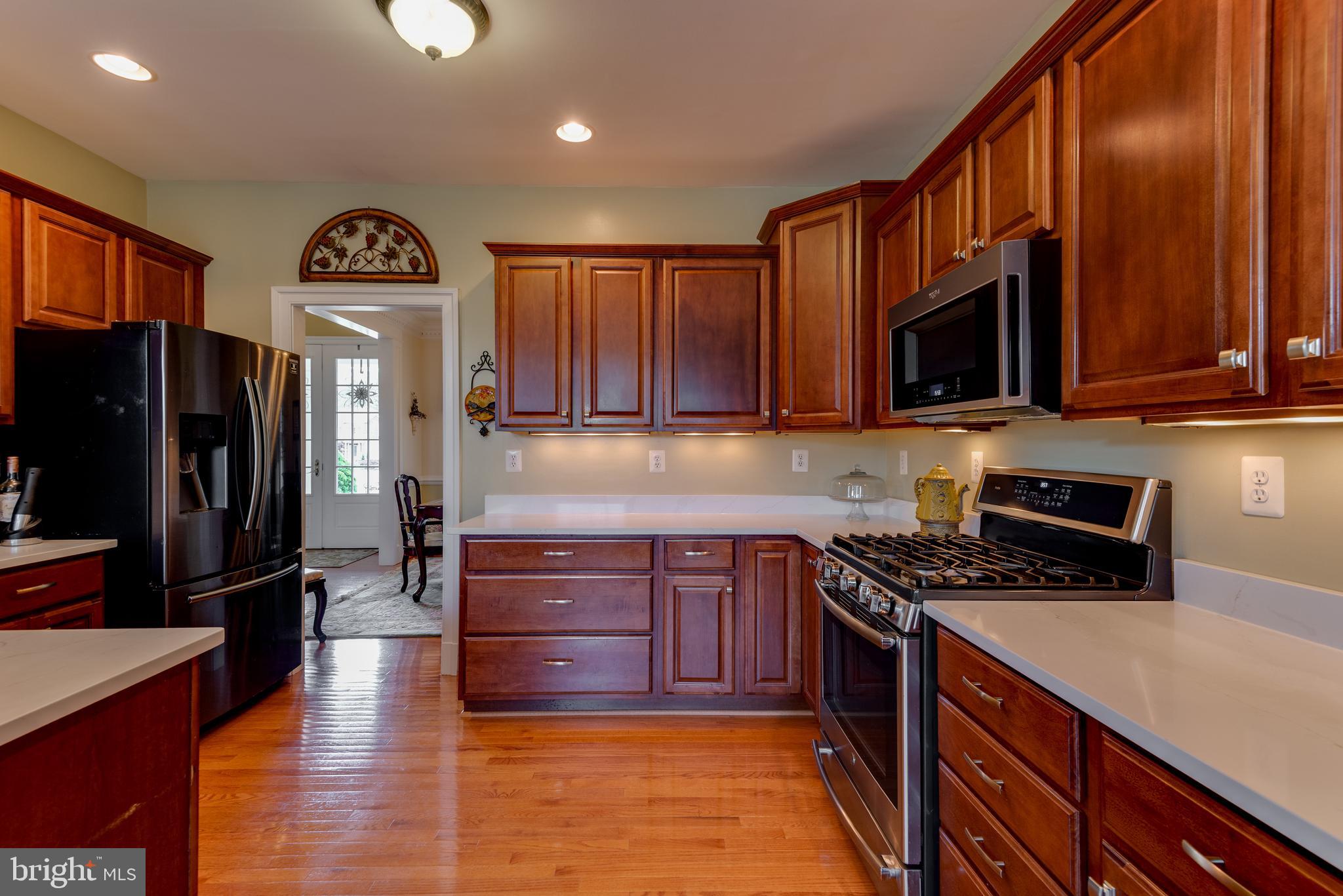 ESTATES AT SINGLETREE - Residential