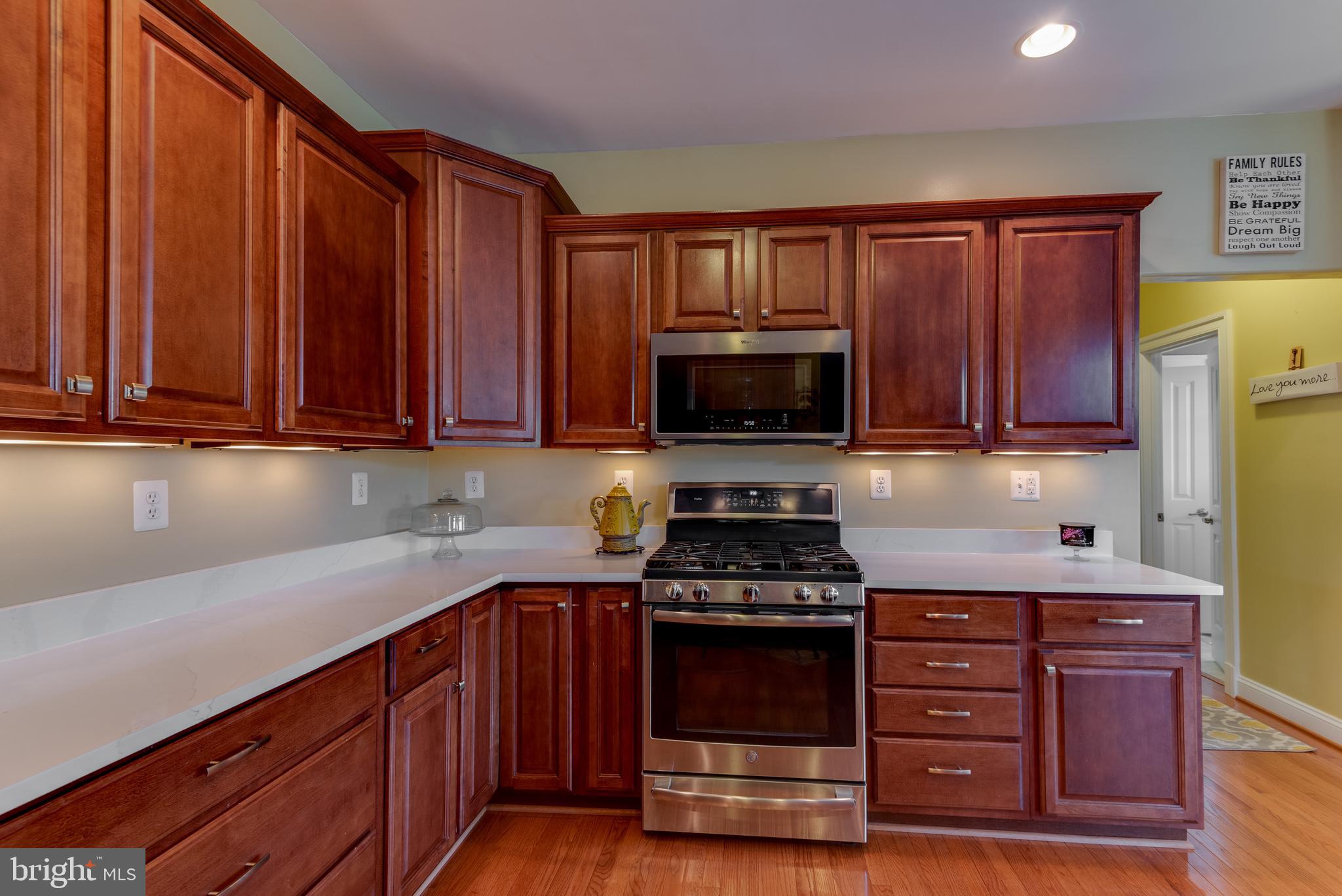 ESTATES AT SINGLETREE - Residential