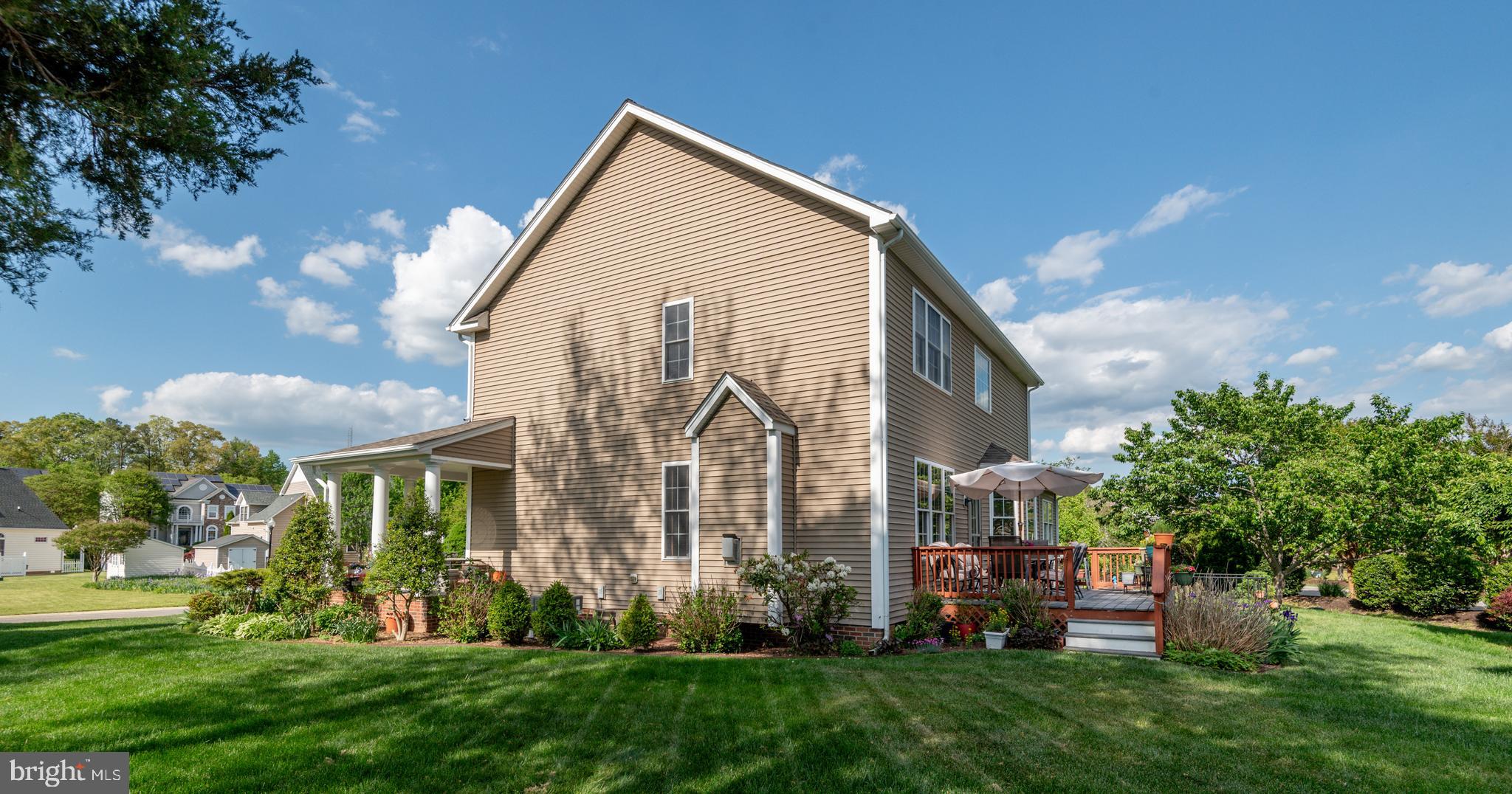 ESTATES AT SINGLETREE - Residential