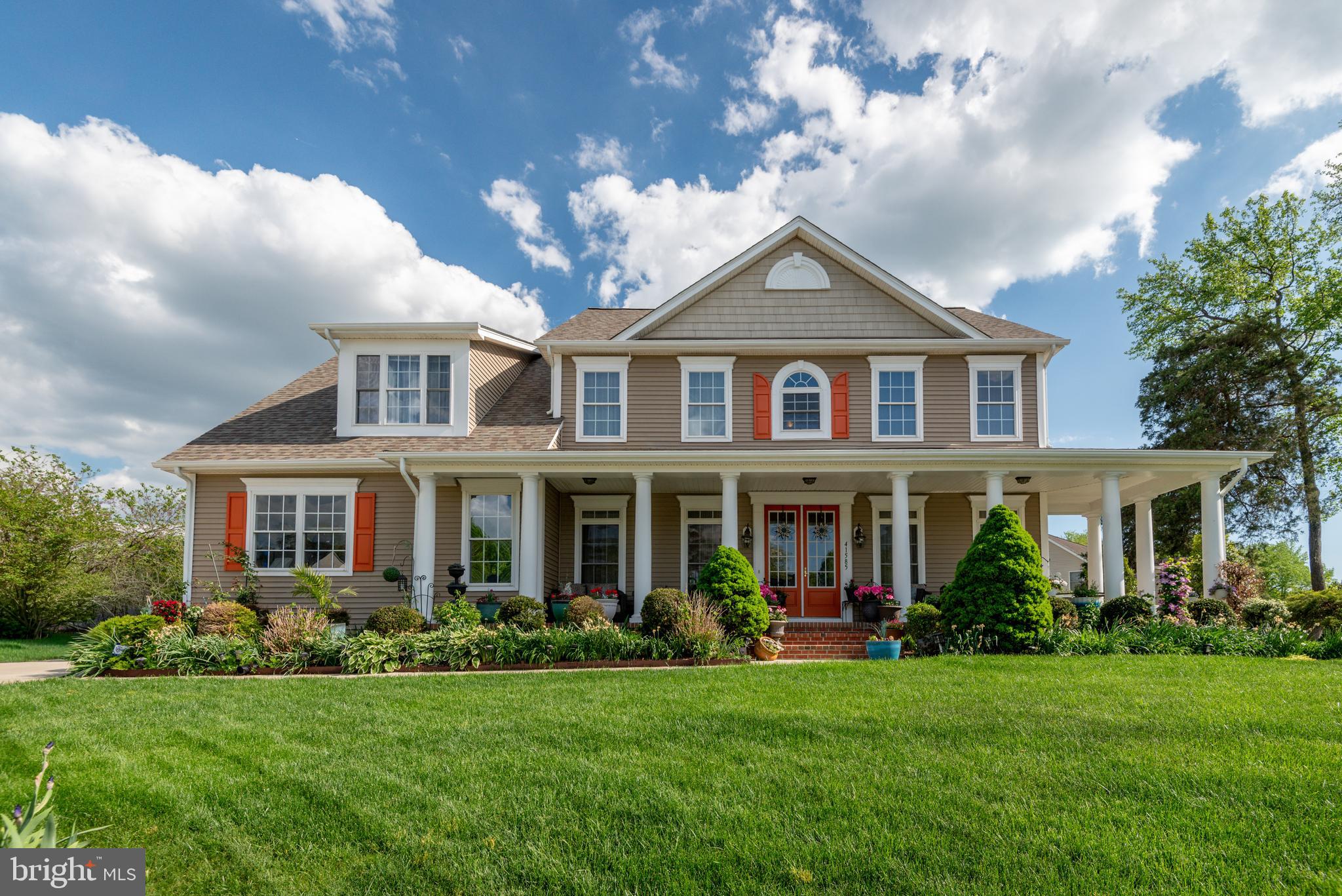 ESTATES AT SINGLETREE - Residential