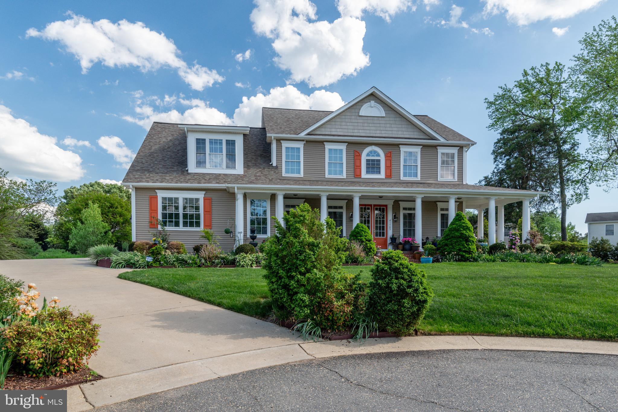 ESTATES AT SINGLETREE - Residential