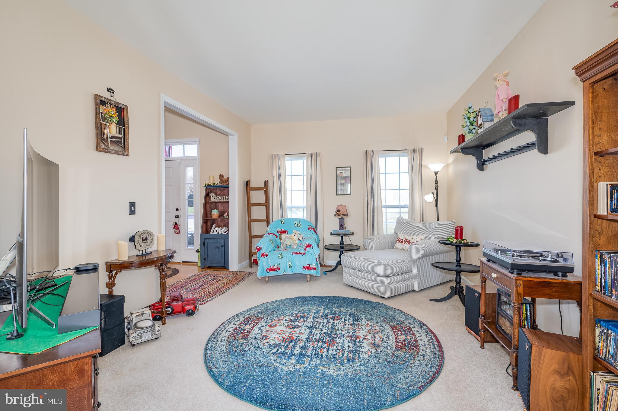 LOCUST HILL - Residential