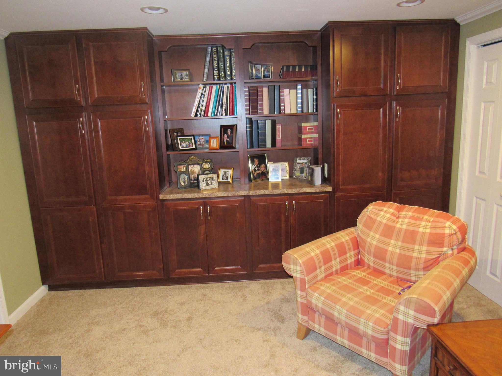 MANTUA HILLS - Residential Lease