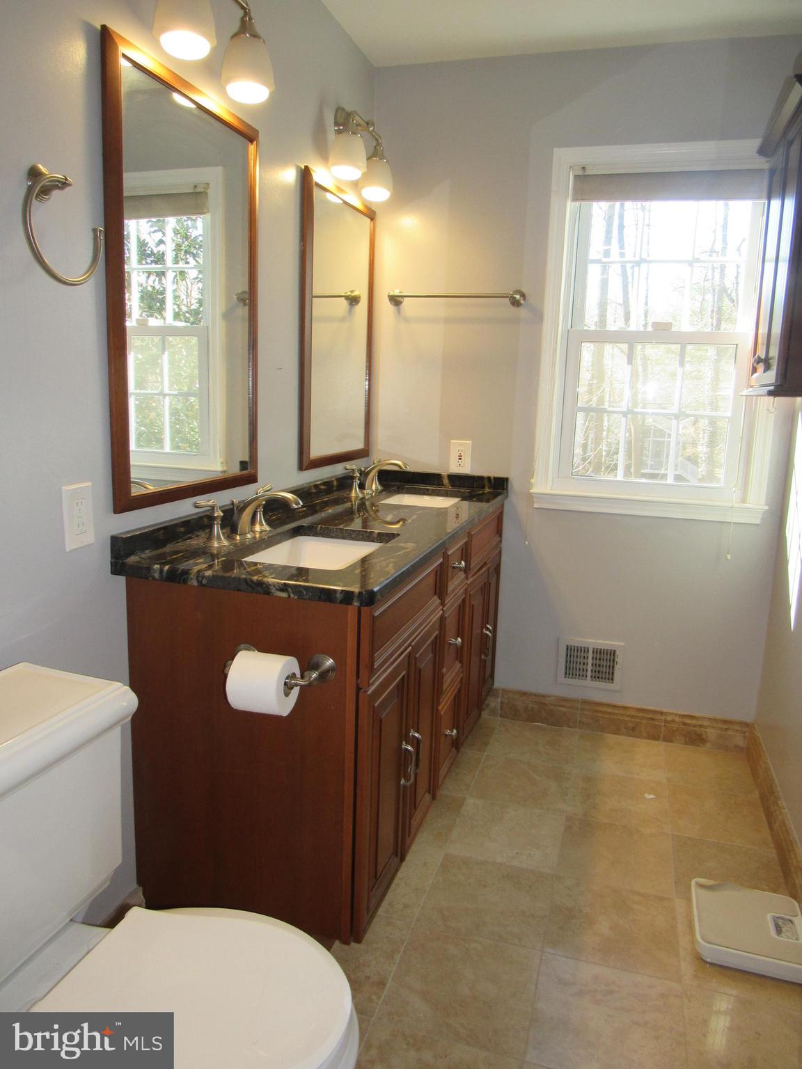 MANTUA HILLS - Residential Lease