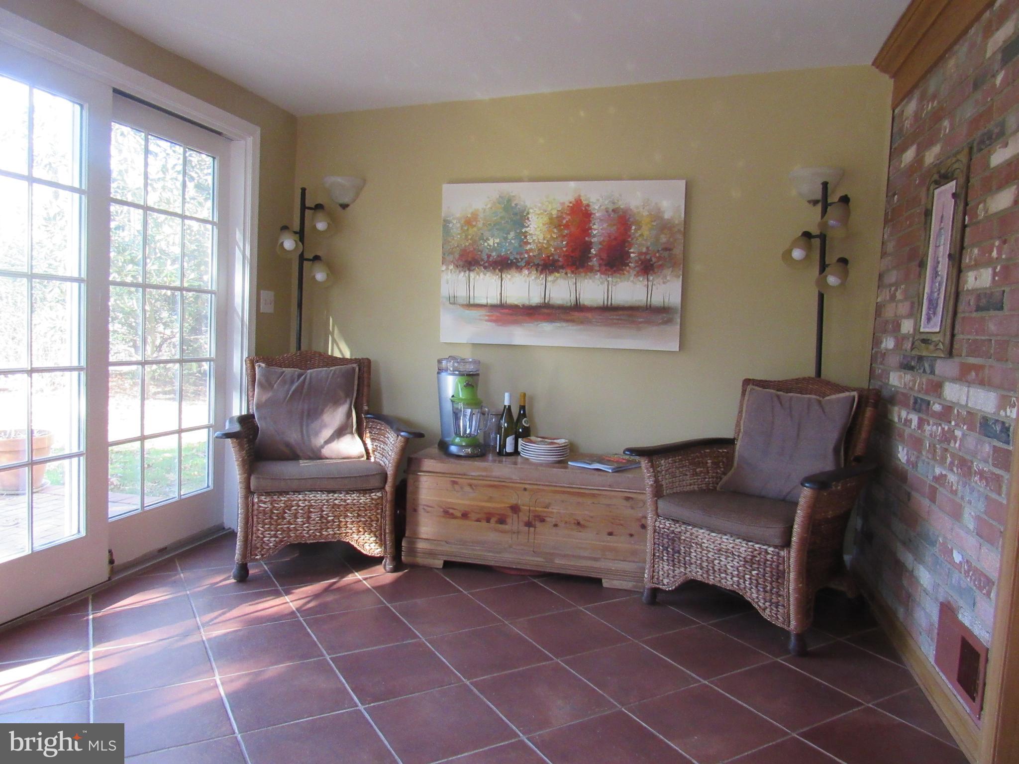 MANTUA HILLS - Residential Lease