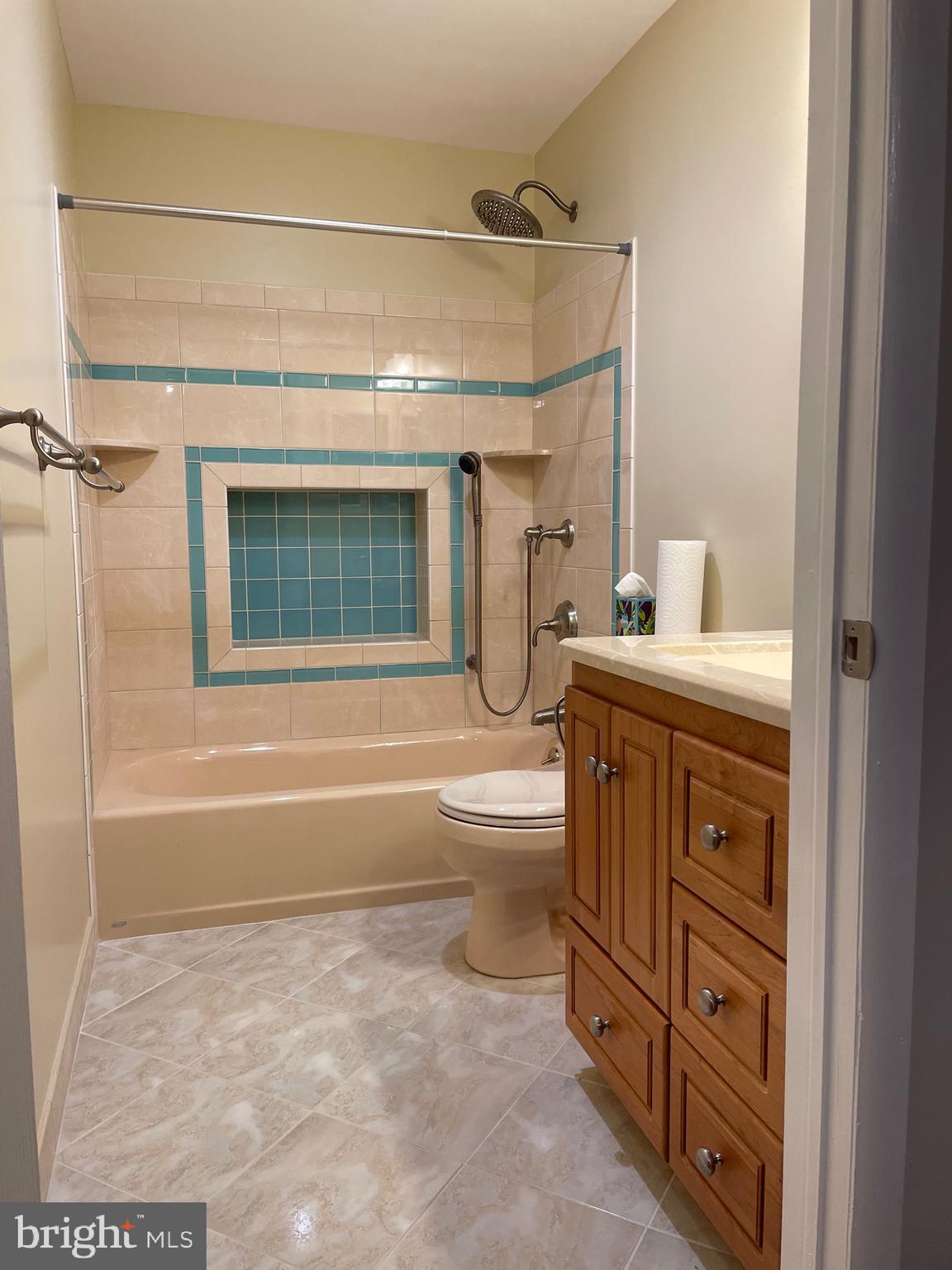 TAMARRON DR - Residential Lease