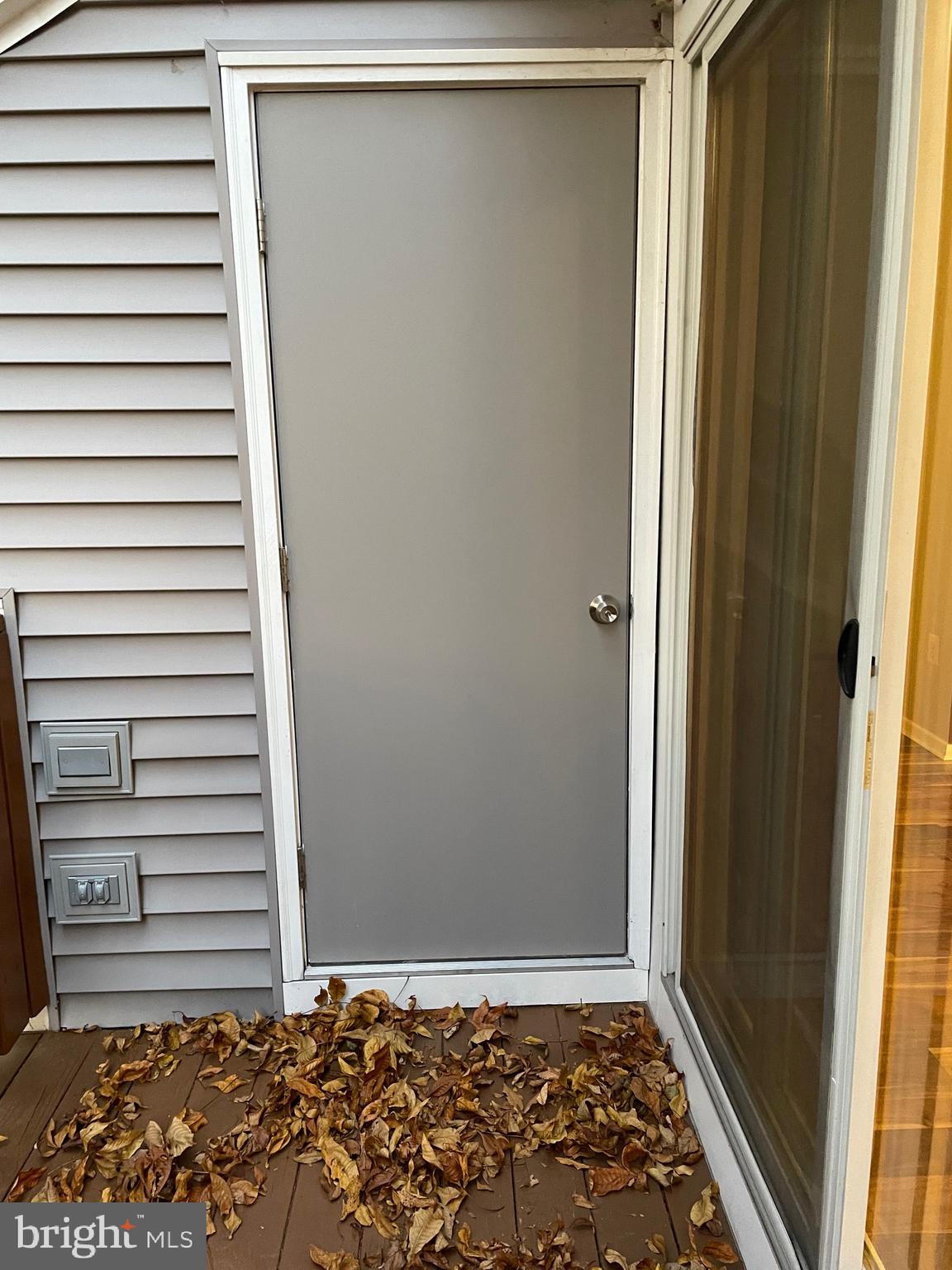 TAMARRON DR - Residential Lease