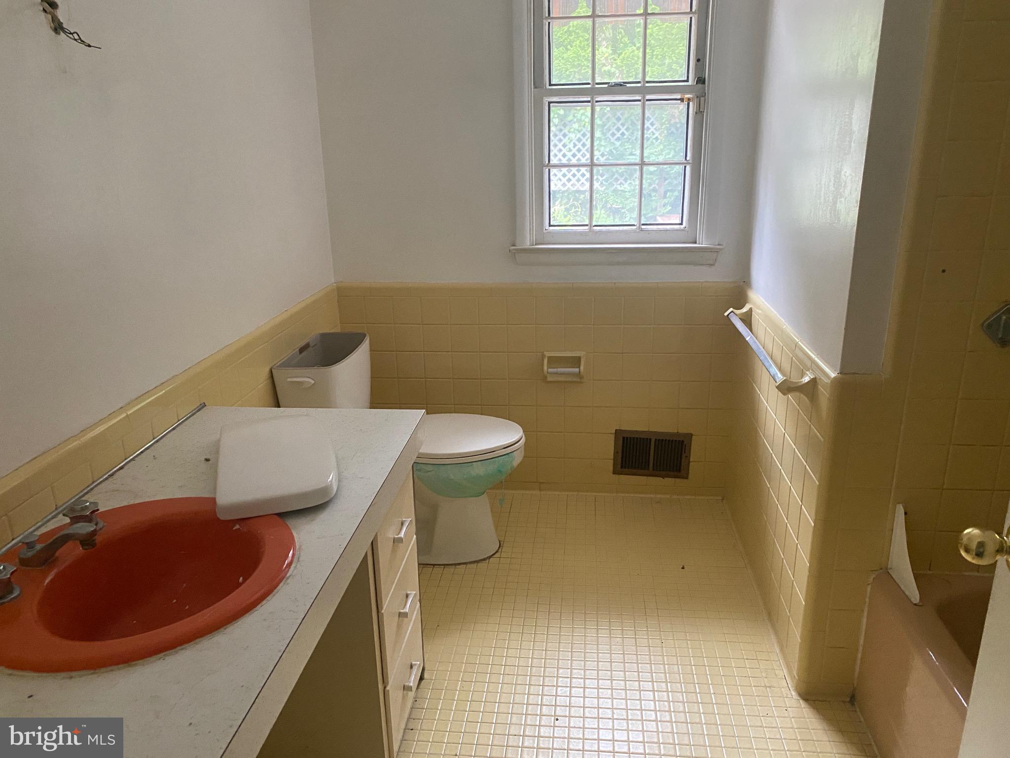 FOX CHAPEL - Residential