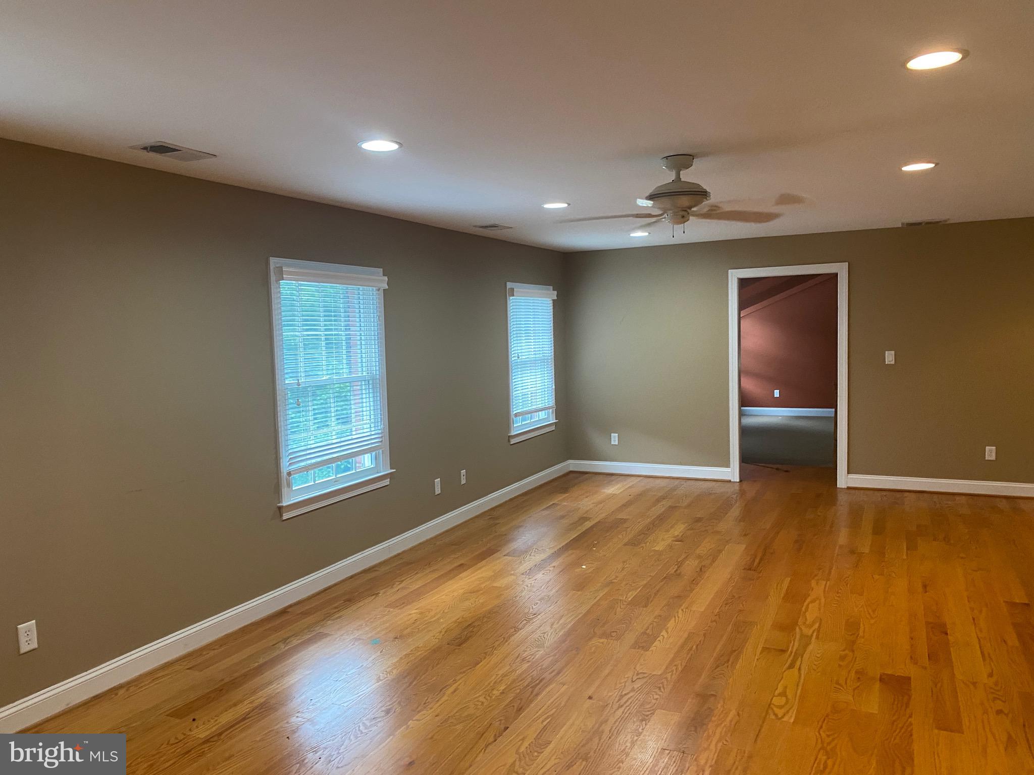 FOX CHAPEL - Residential