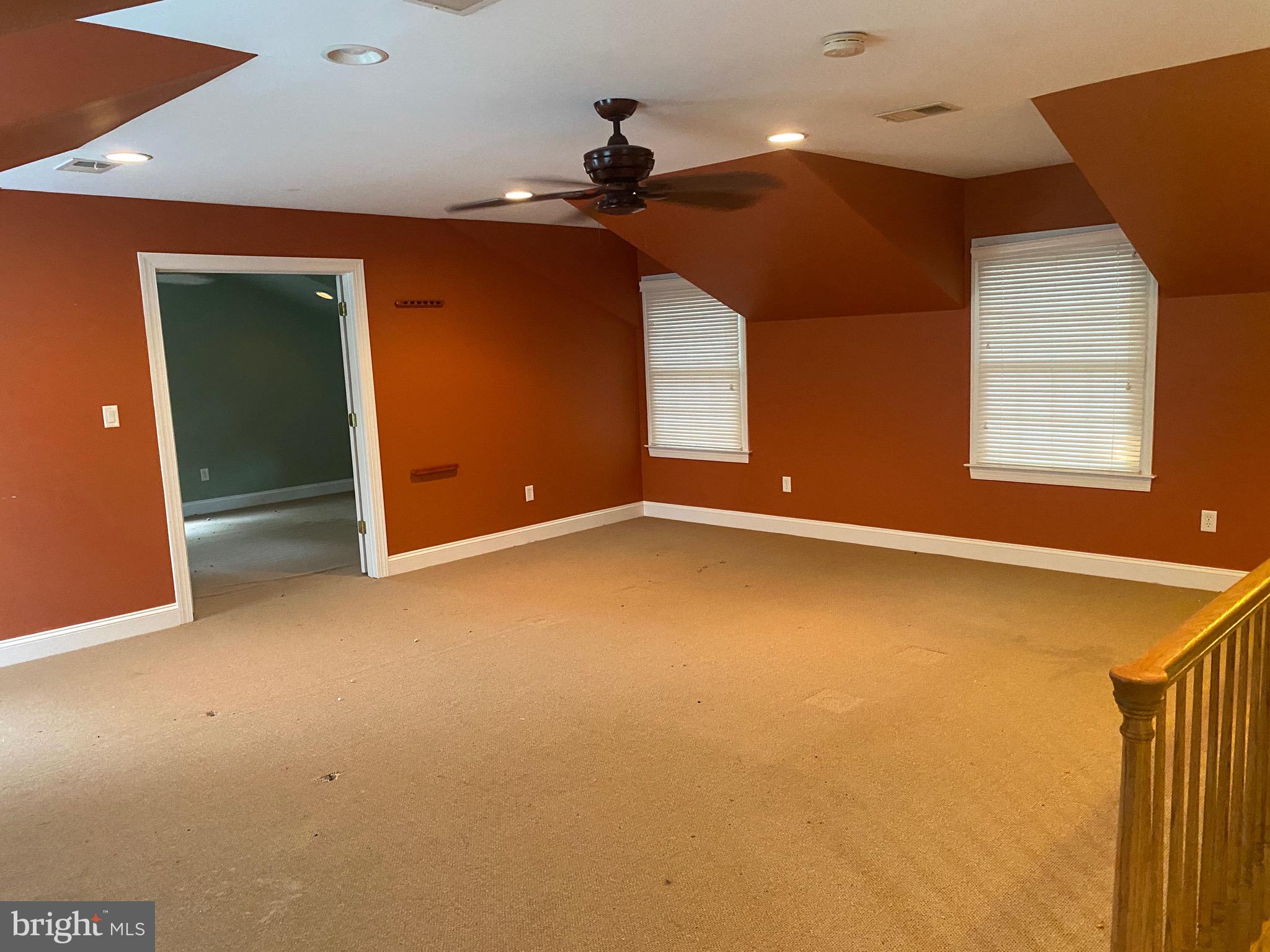 FOX CHAPEL - Residential