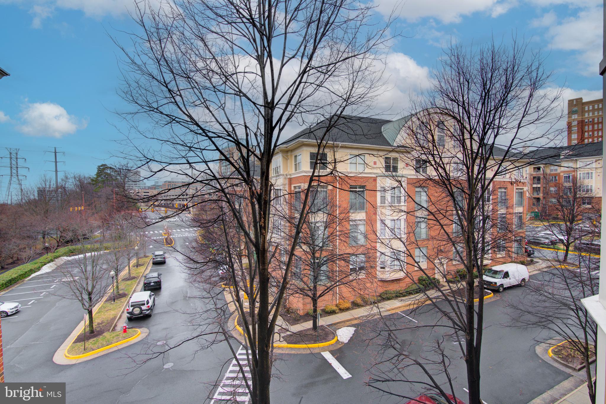 STRATFORD PARK - Residential