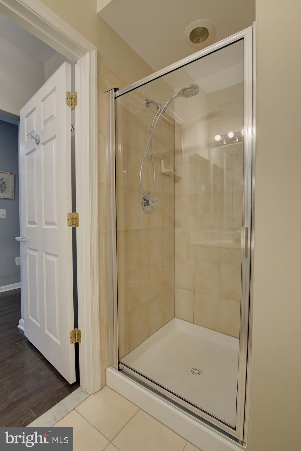 STRATFORD PARK - Residential