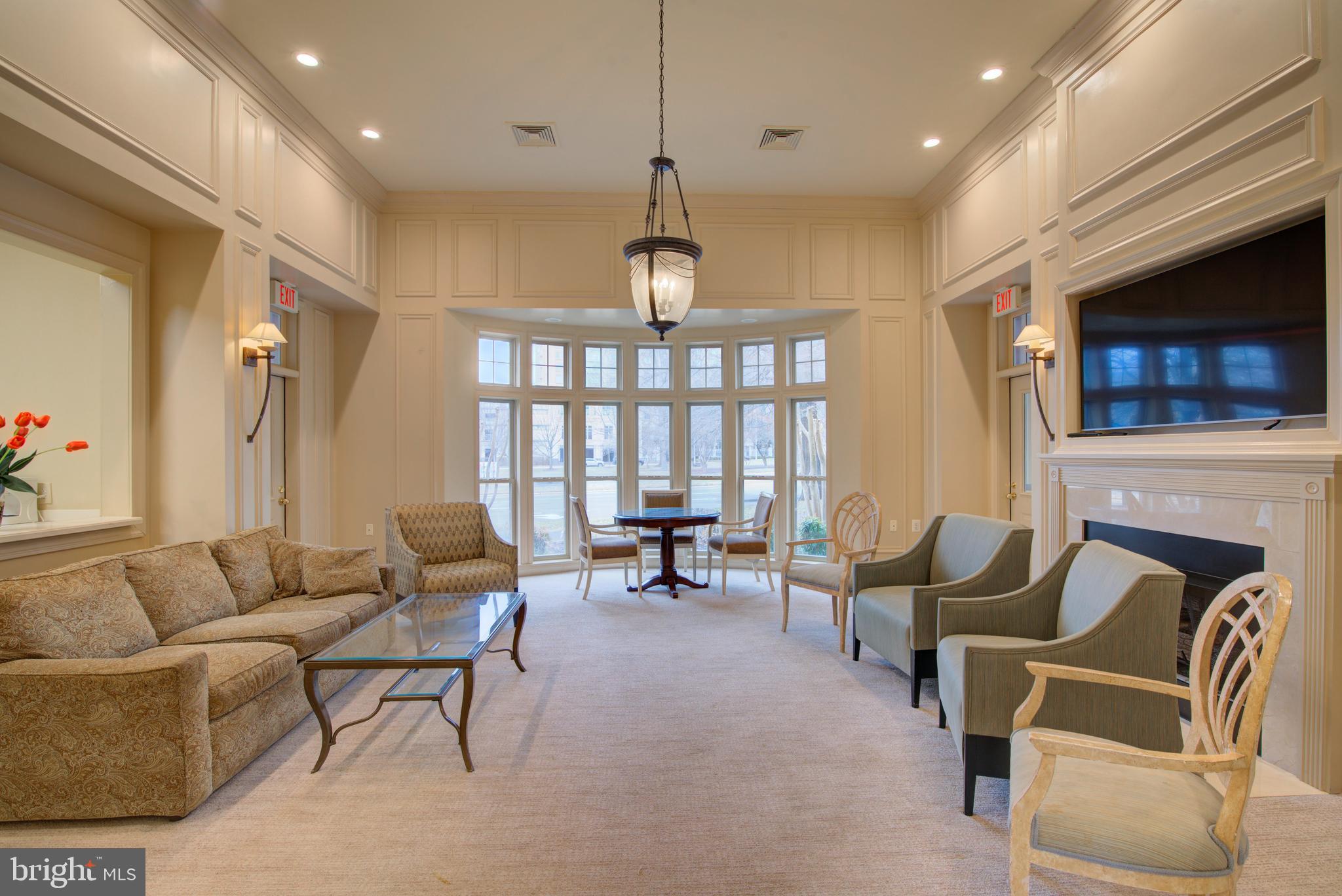 STRATFORD PARK - Residential