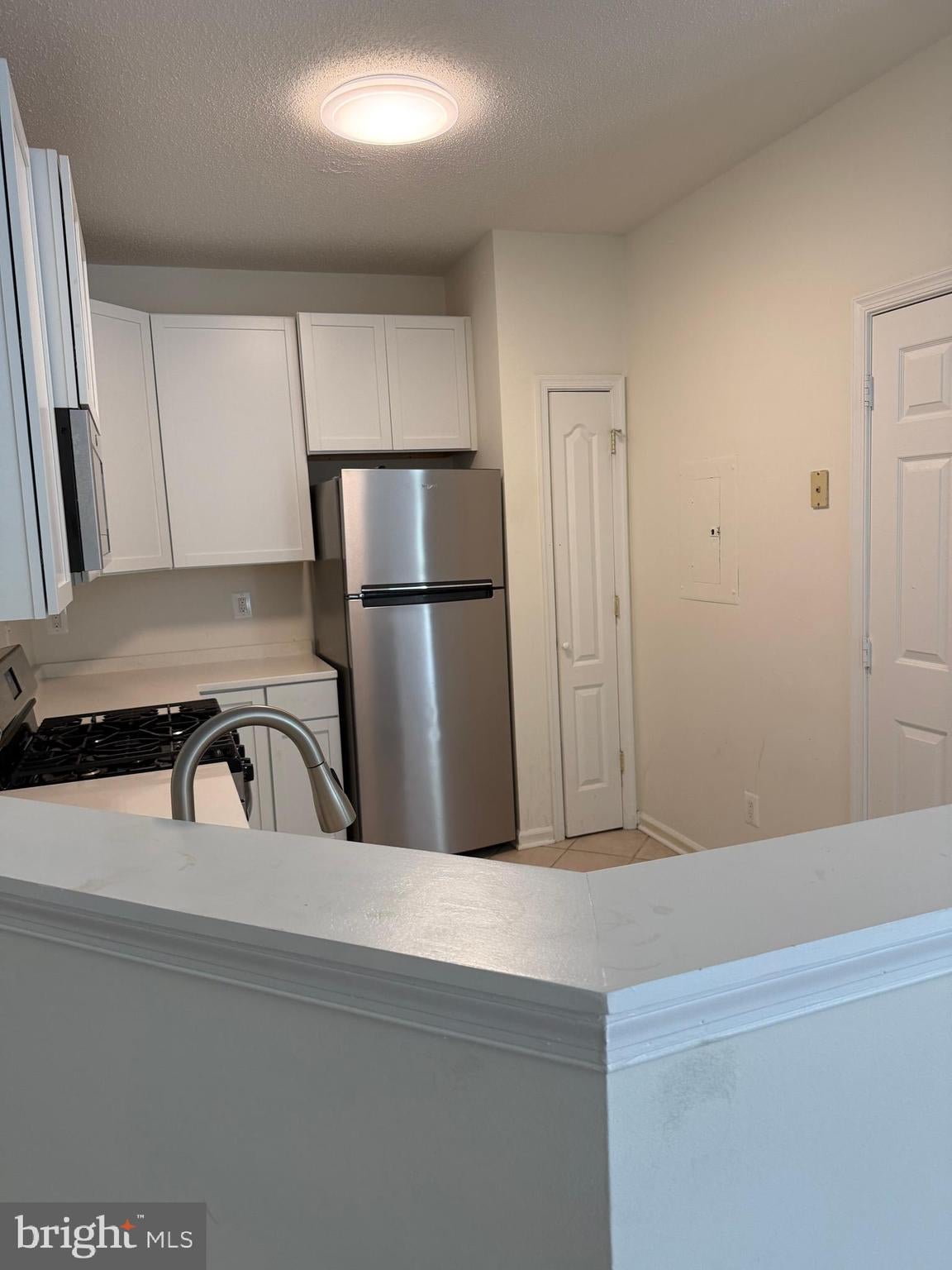 1704 LAKE SHORE CREST DRIVE 32