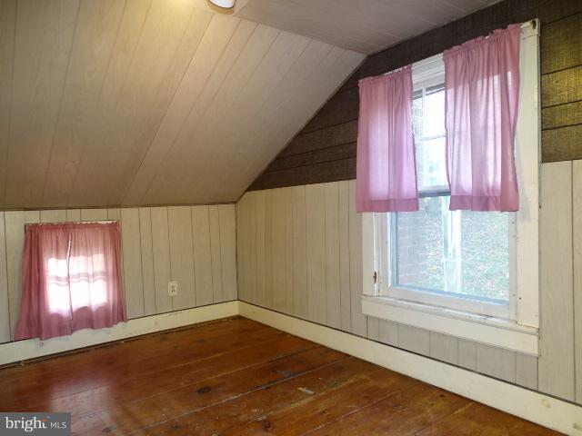 LOWER WINDSOR TWP - Residential