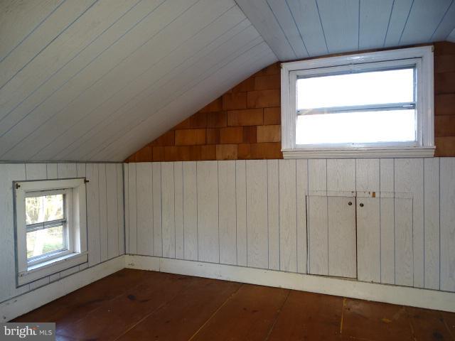 LOWER WINDSOR TWP - Residential