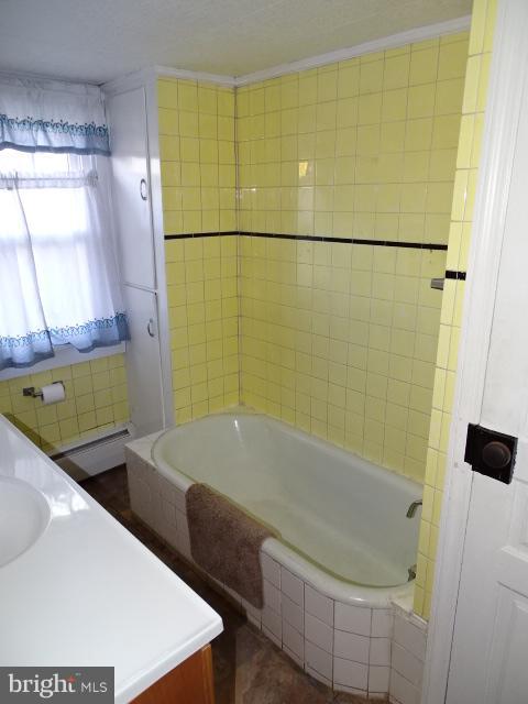 LOWER WINDSOR TWP - Residential