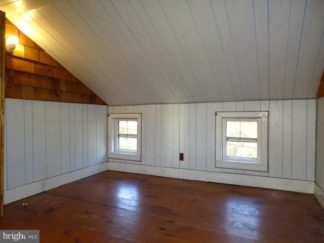 LOWER WINDSOR TWP - Residential