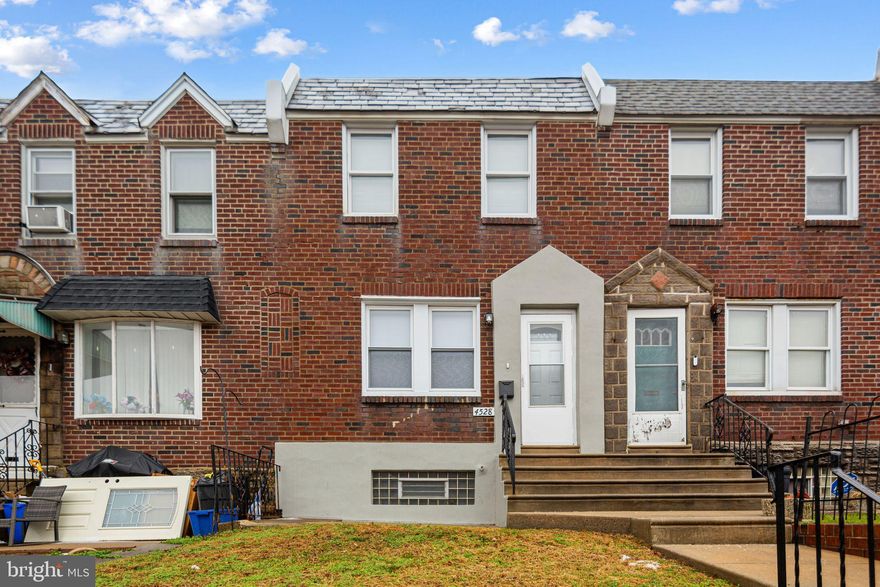 This Northeast Philly townhouse is clean, updated and truly move in ready.  Everything has been completely remodeled with new vinyl flooring and a fully renovated kitchen including cabinets, counters, backsplash and appliances.  Key systems including plumbing and air conditioning have also recently been updated.  A classic with modern updates is ready for its next owner.