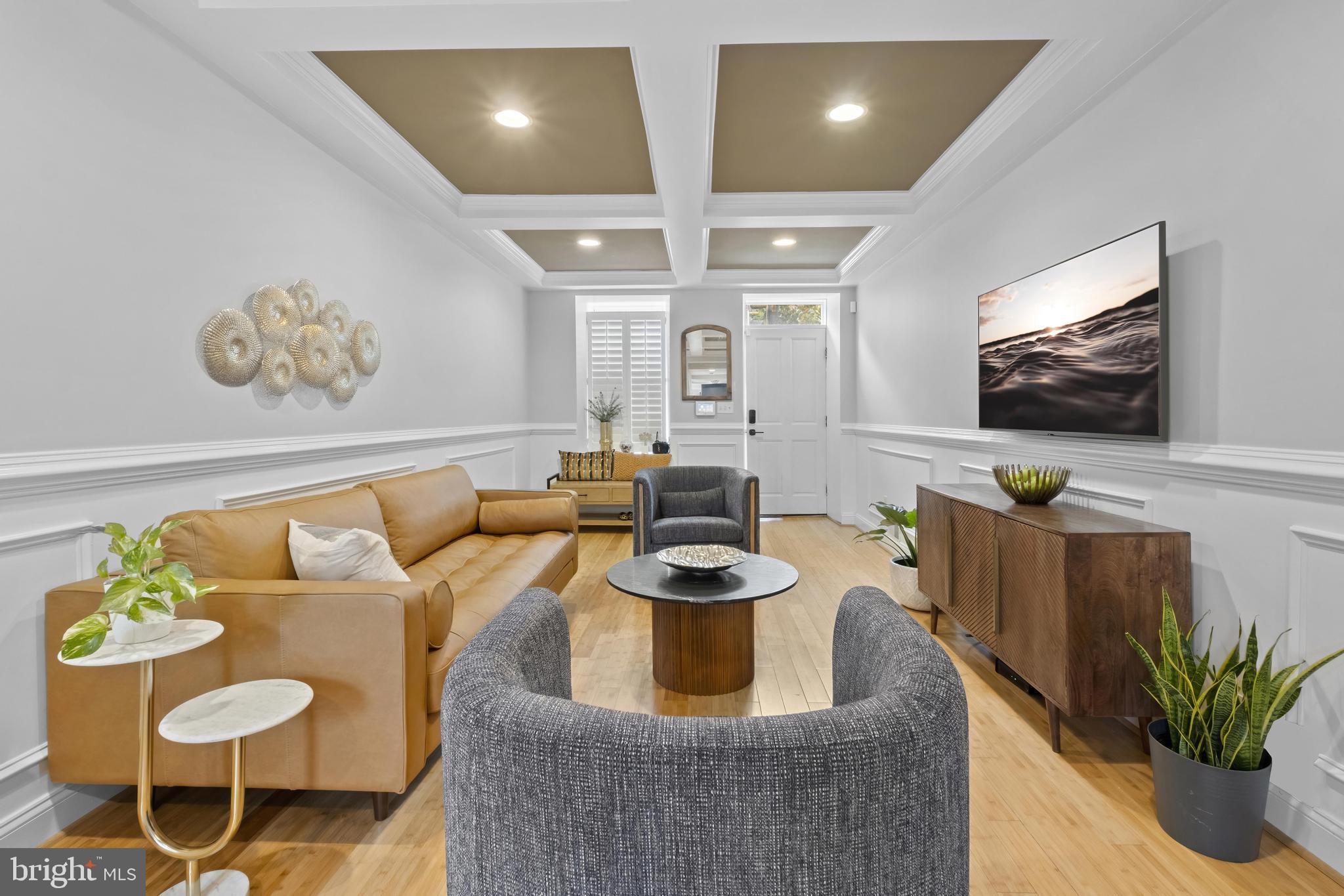 Historic charm and modern comfort converge in this beautifully updated 3 Bed 3 Bath Upper Fells Point rowhome, located near Patterson Park, Johns Hopkins, and Baltimore’s waterfront neighborhoods.
Inside, you'll find exposed brick, refinished hardwood floors, and high ceilings that create a warm, elevated feel. The kitchen features granite countertops, stainless steel appliances, and plenty of cabinet space—ideal for everyday living and entertaining.
Upstairs, a spacious primary suite offers a spa-inspired bath and generous closet storage. The private rear patio provides a peaceful outdoor retreat.
With central HVAC, updated systems, and convenient access to local dining, medical institutions, and cultural hubs, 120 S Wolfe Street is a move-in ready gem in one of Baltimore’s most vibrant communities.
Available 10/1/2025; secure your place today!