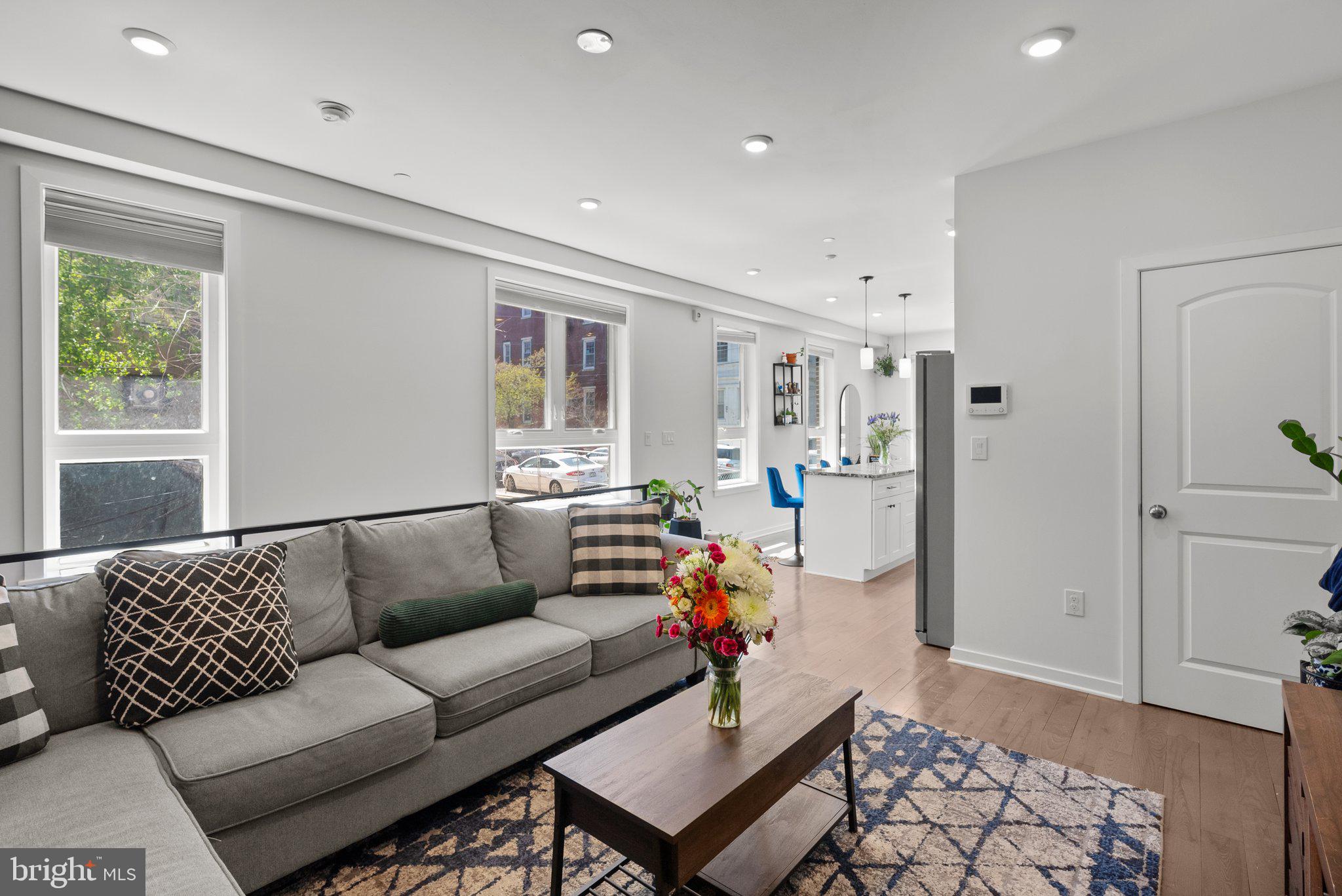 FRANCISVILLE - Residential