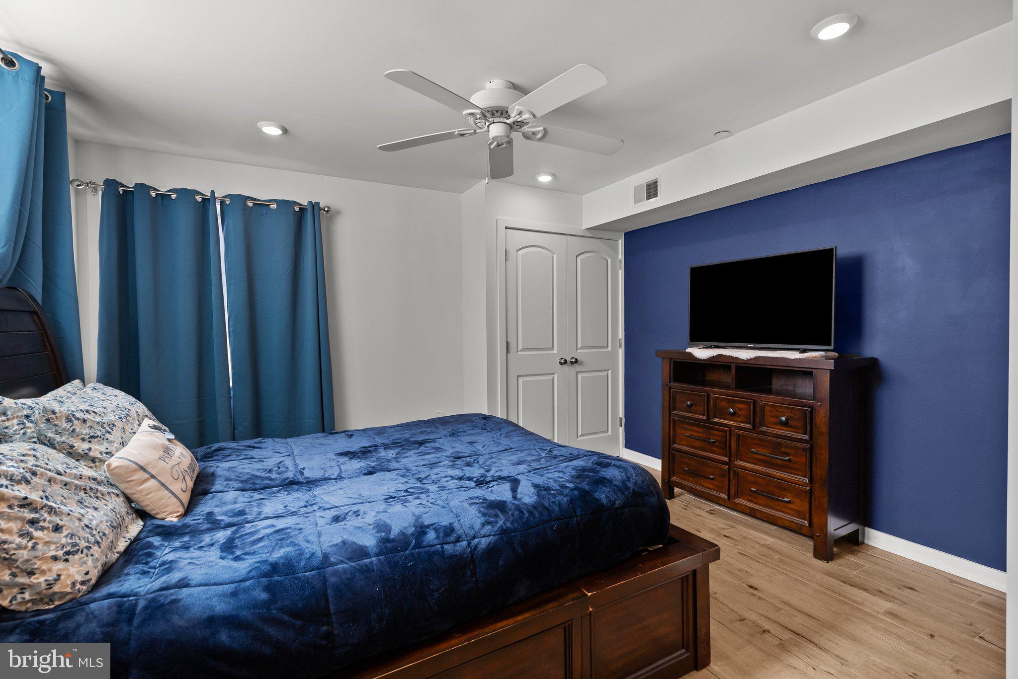 FRANCISVILLE - Residential