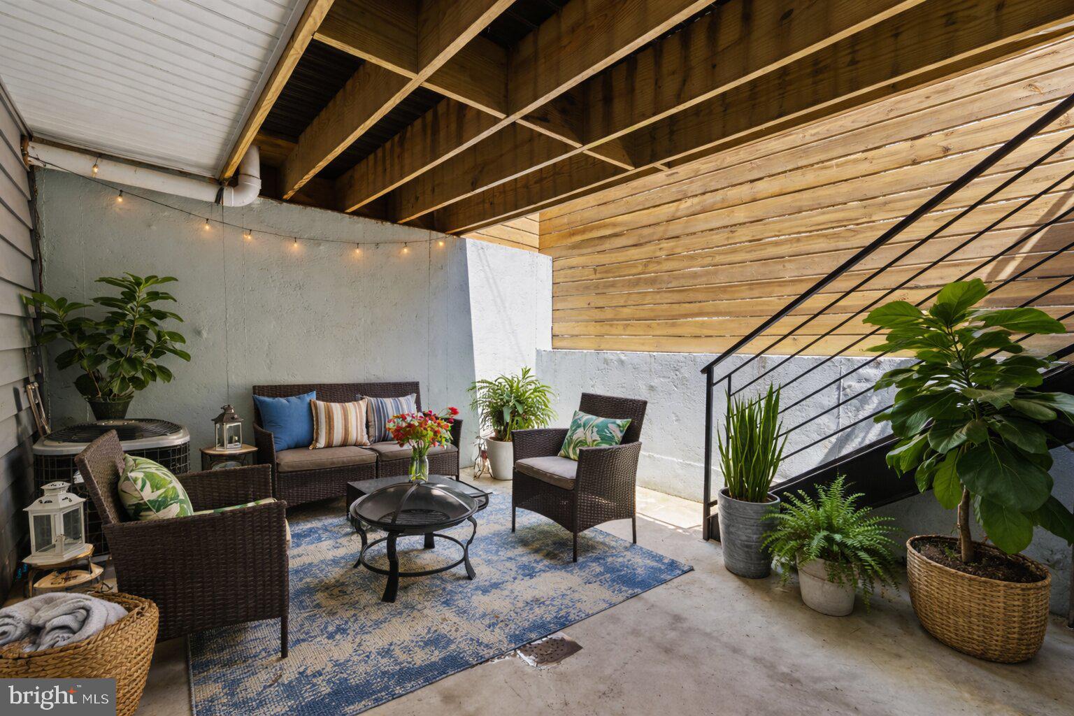 FRANCISVILLE - Residential