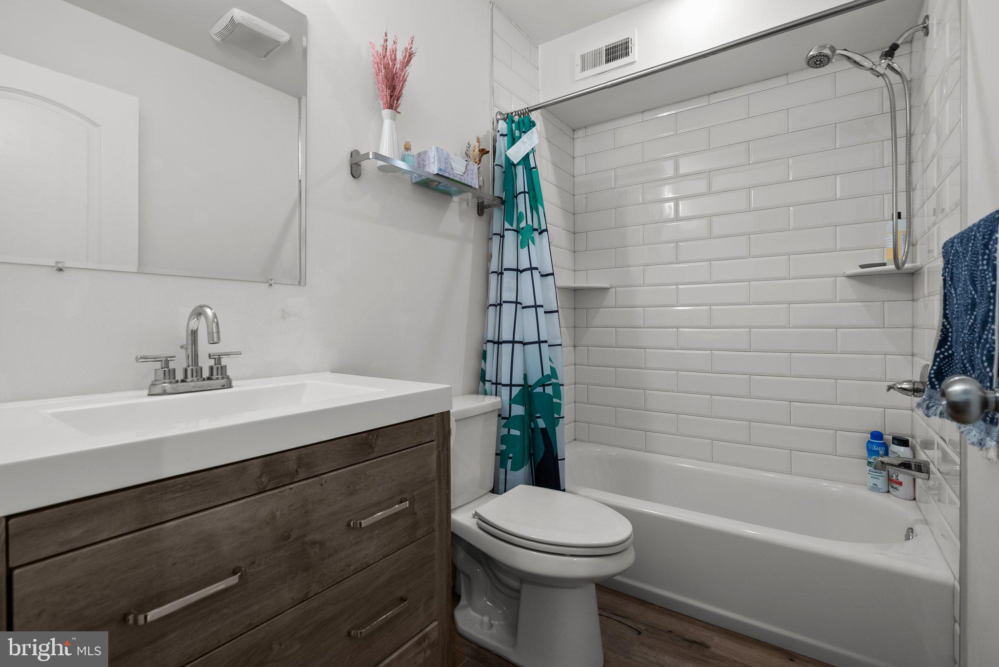 FRANCISVILLE - Residential