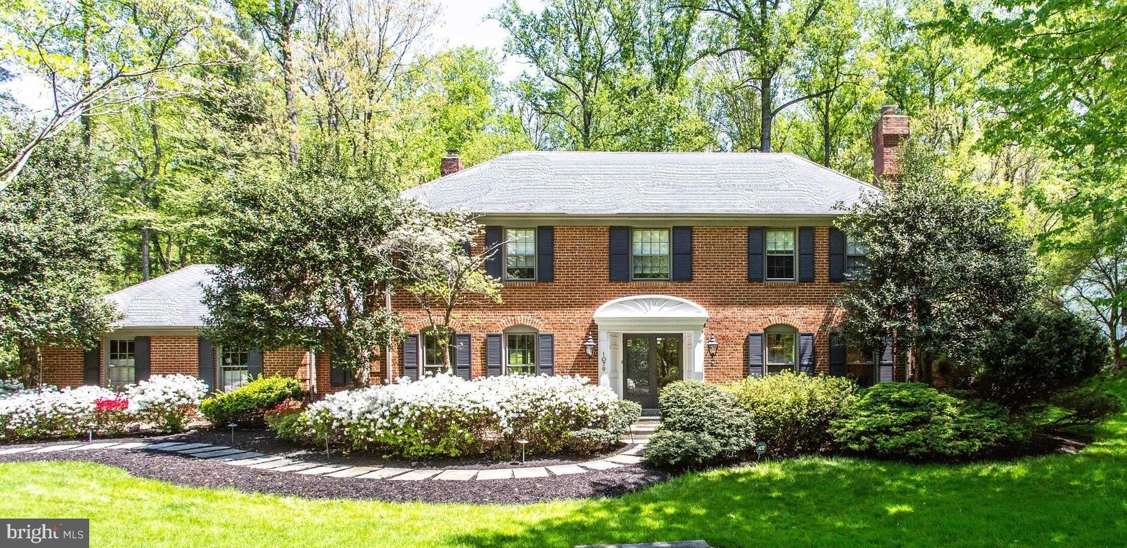 CEDARS OF MC LEAN - Residential