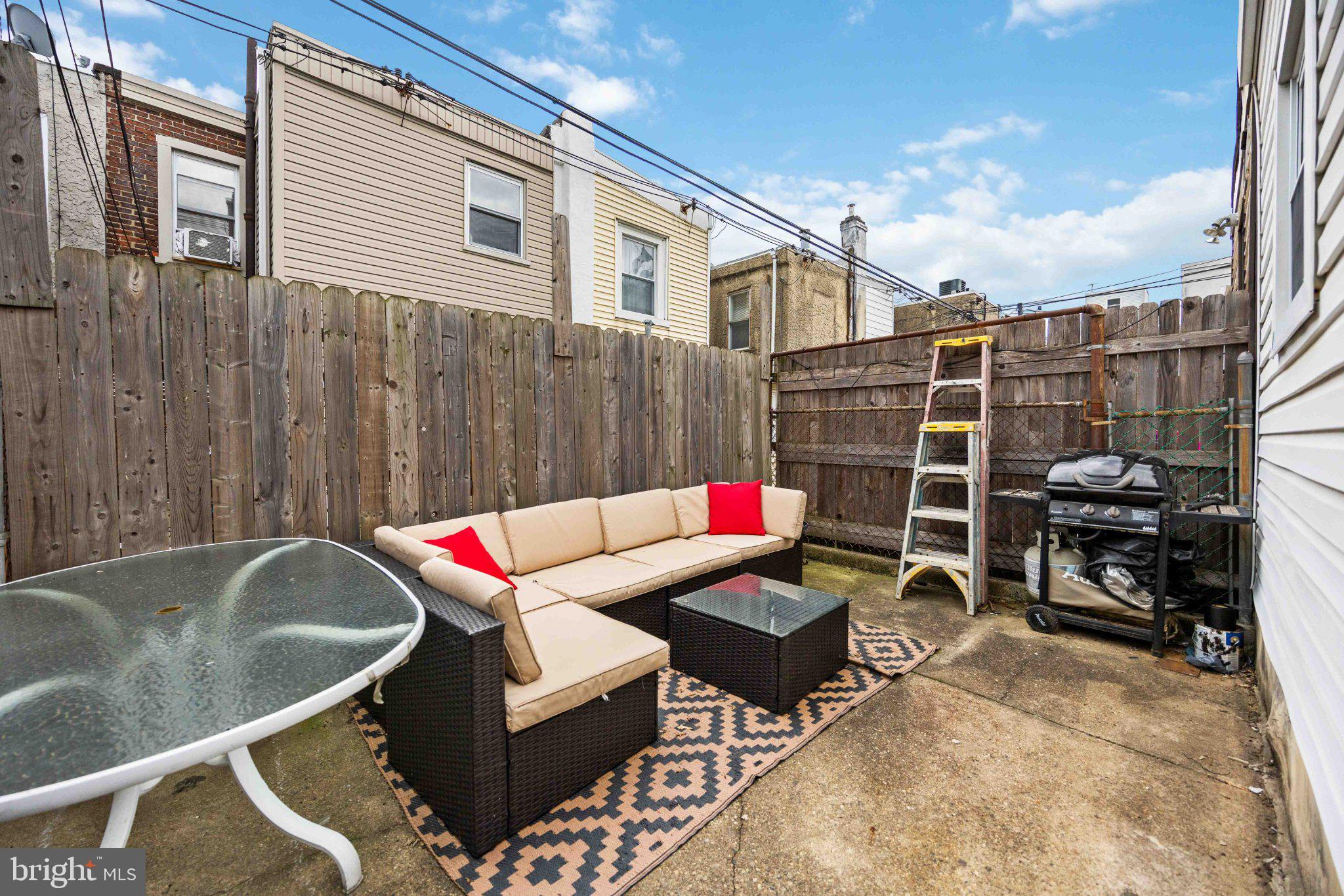 PORT RICHMOND - Residential