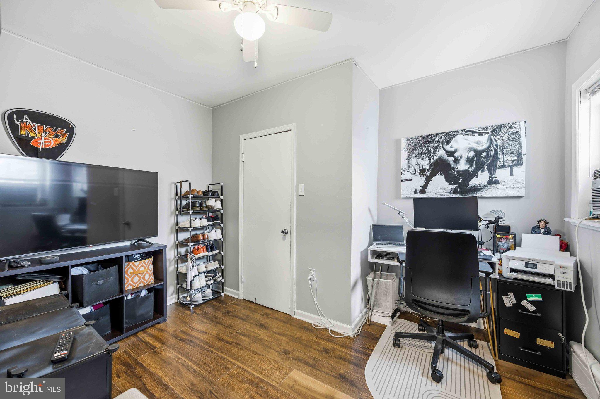 PORT RICHMOND - Residential