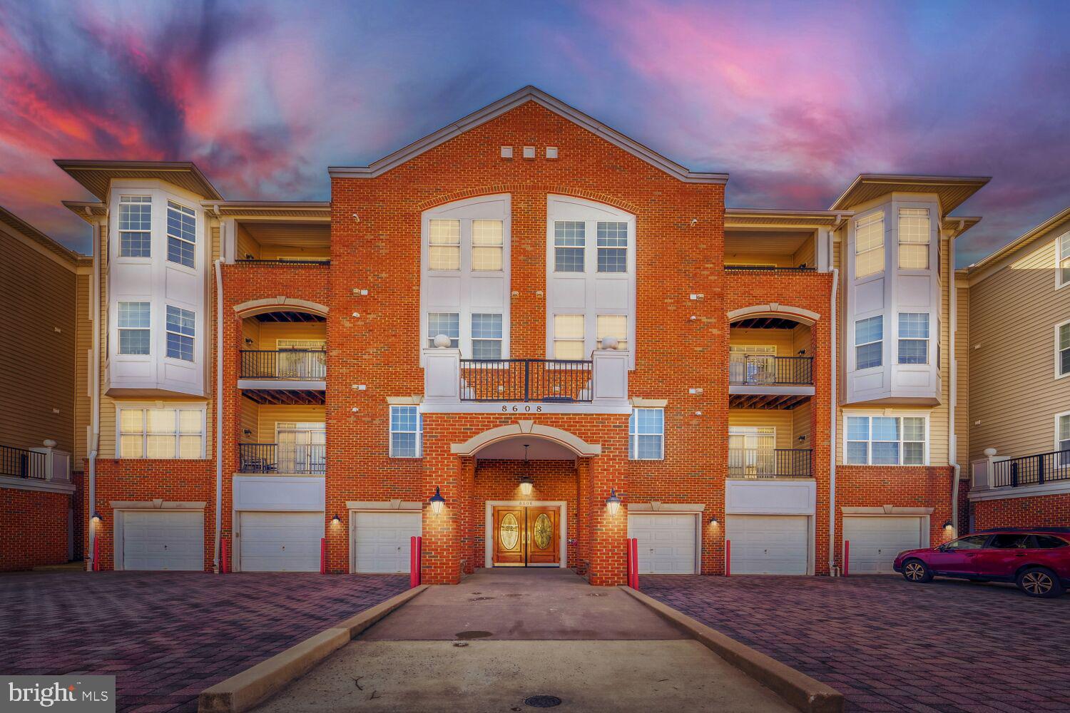 PINEY ORCHARD - Residential