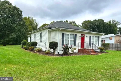 8316 James Madison Parkway, King George, VA MLS: VAKG2006320