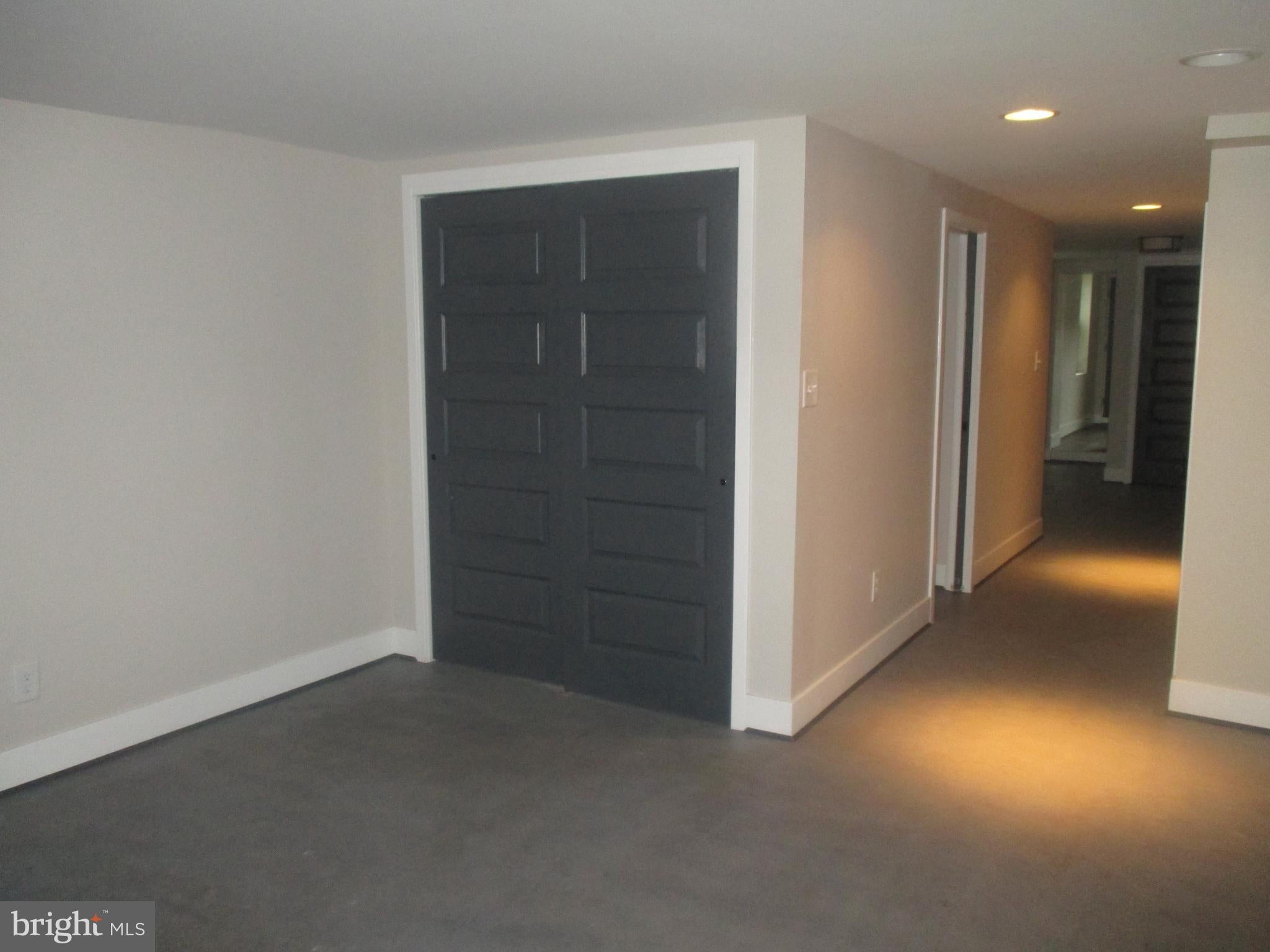 1911 E PRATT STREET BASEMENT