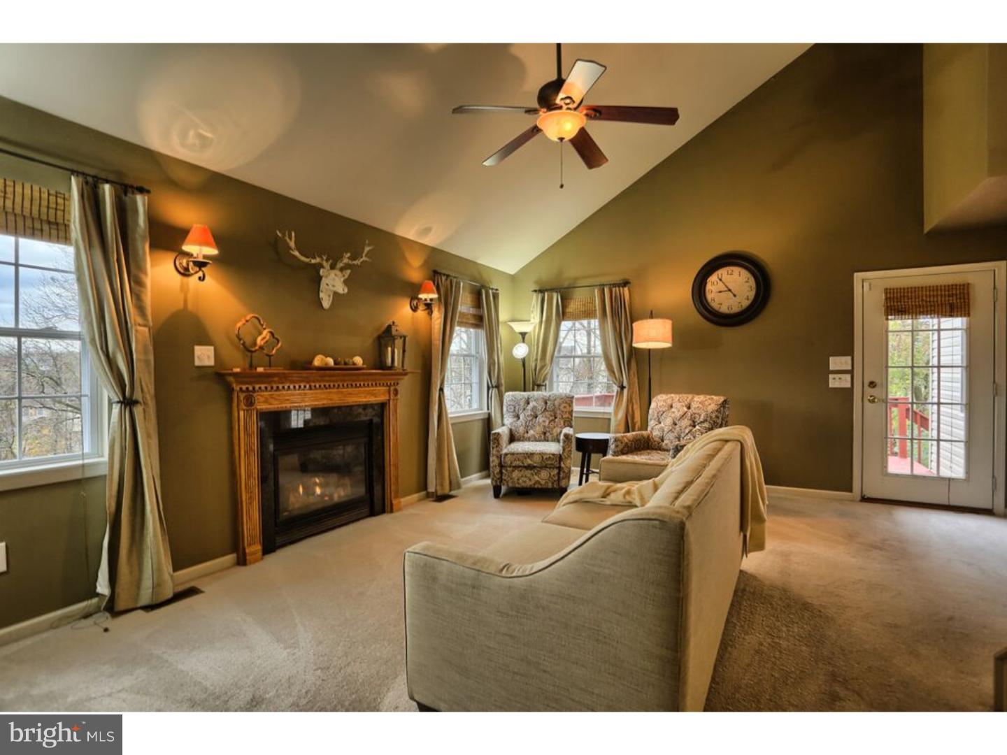 COUNTRY CLUB RUN - Residential