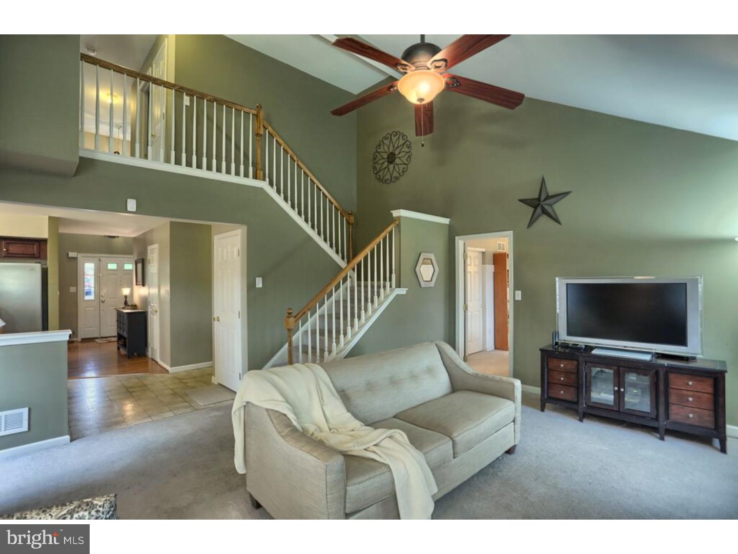 COUNTRY CLUB RUN - Residential