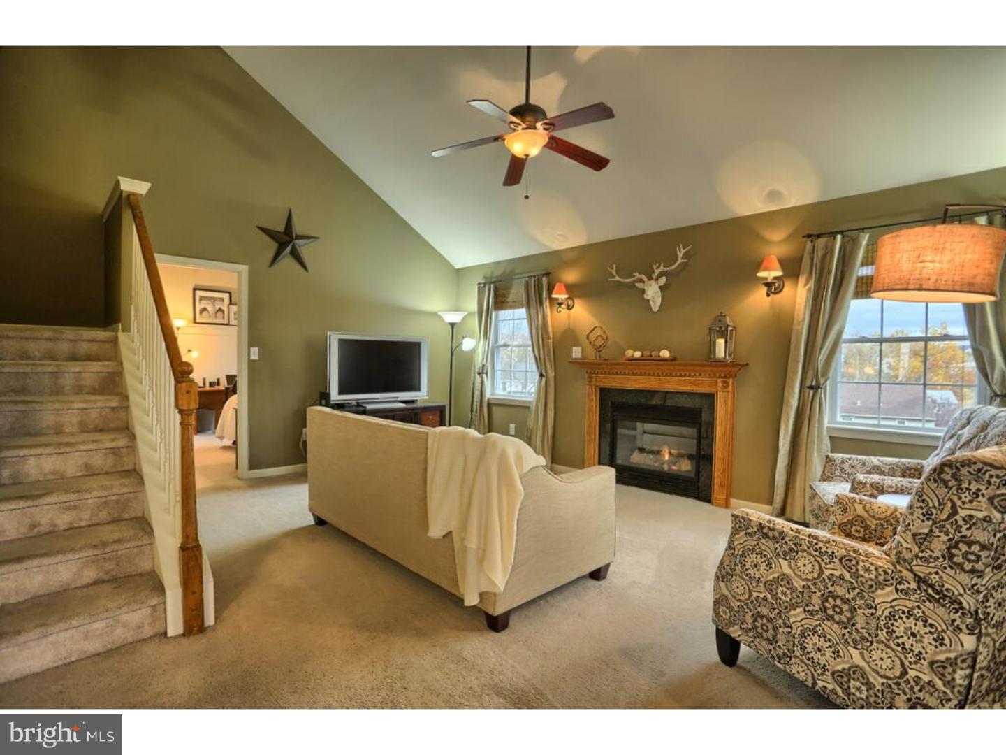 COUNTRY CLUB RUN - Residential