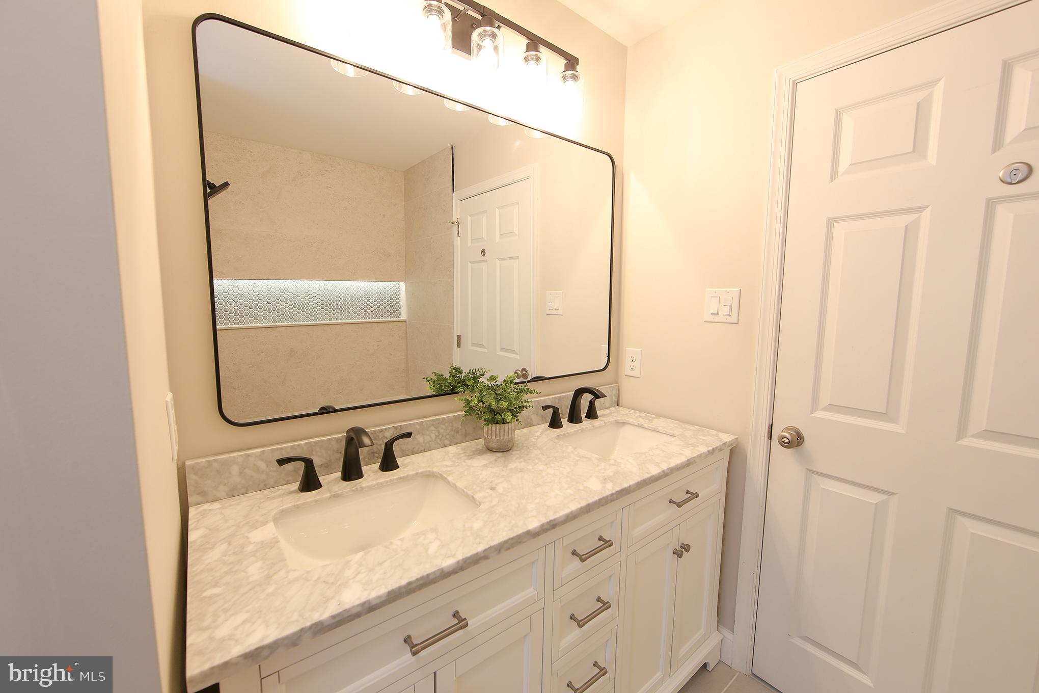 NORTHWOODS - Residential