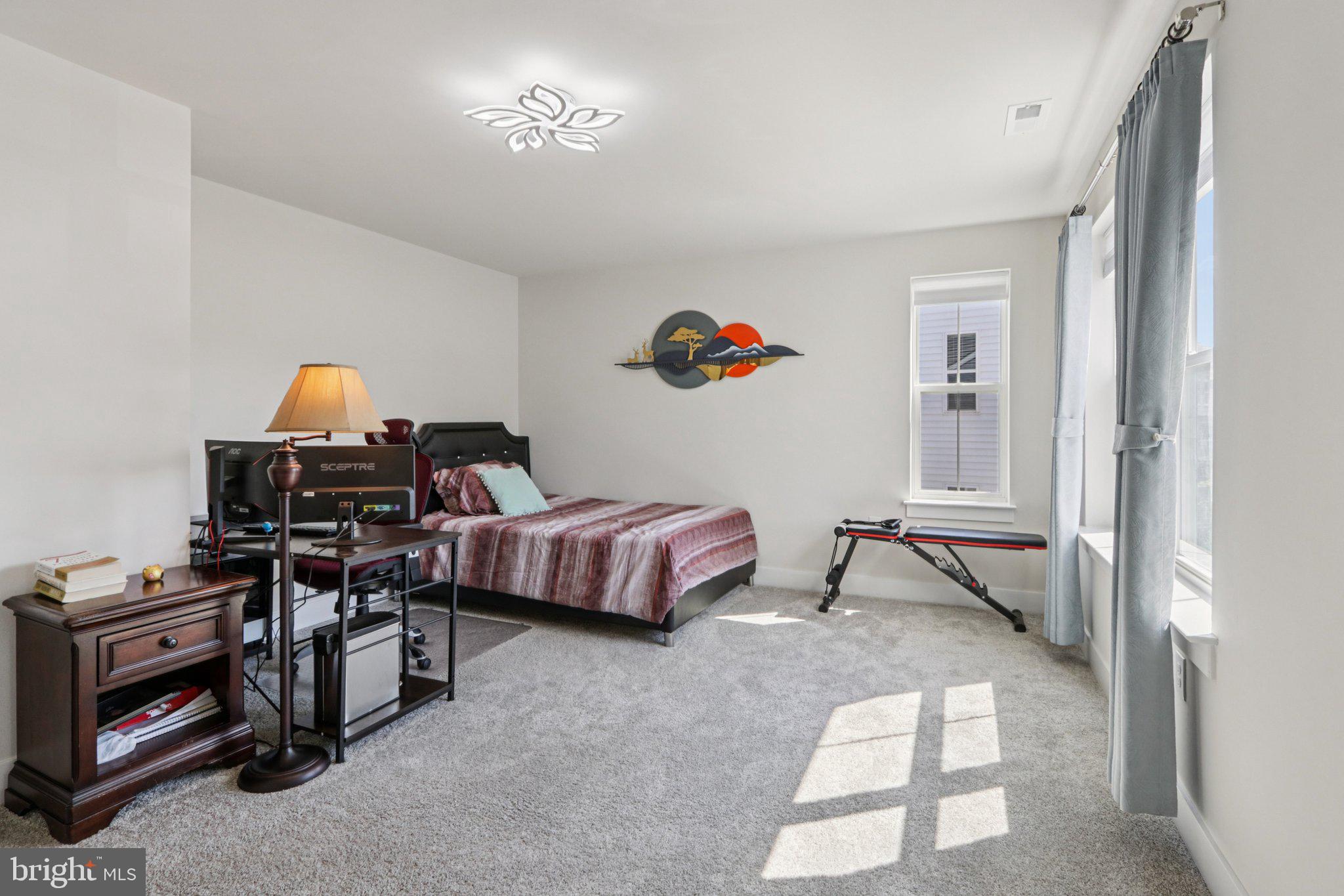 EXTON GROVE - Residential